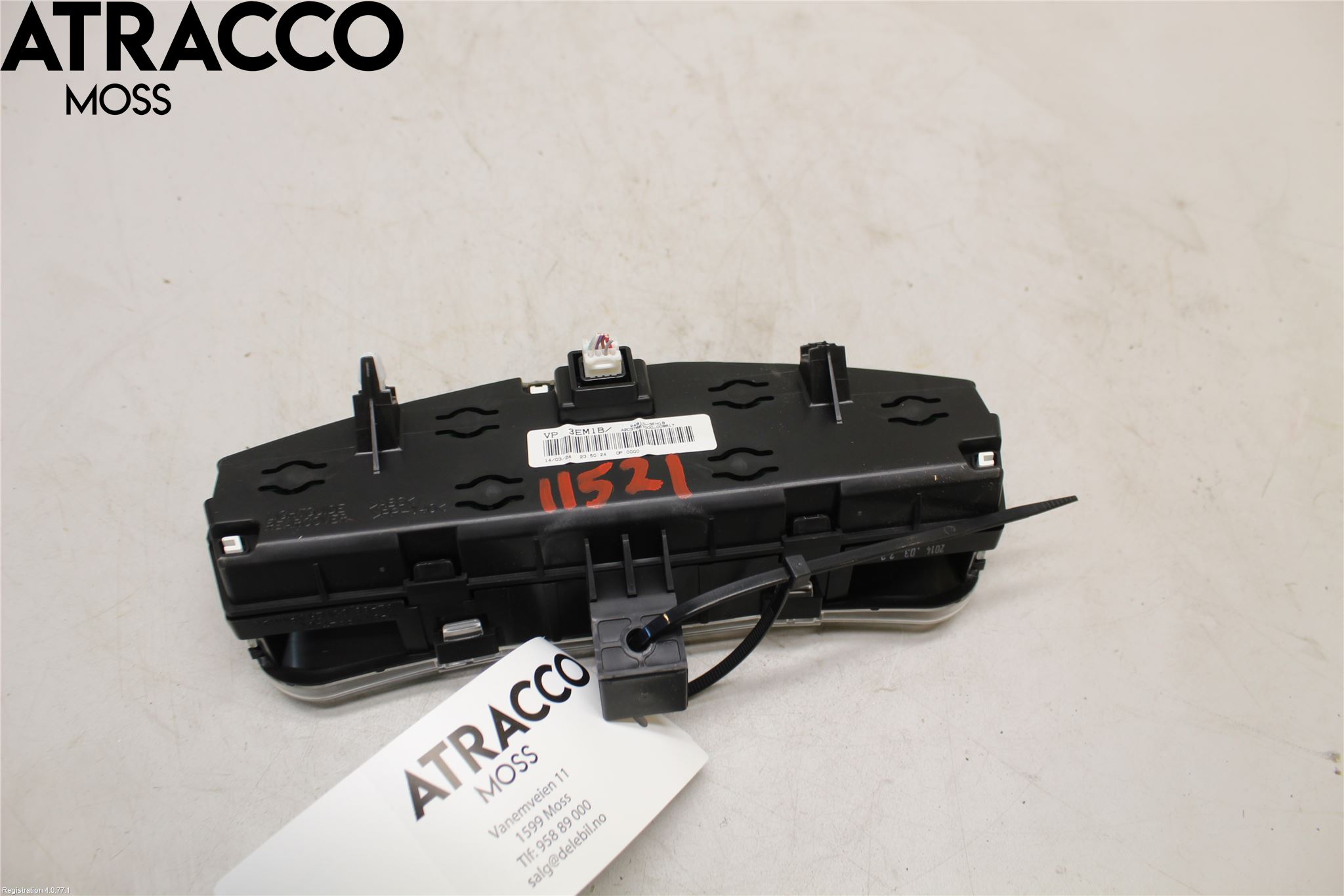 Nissan LEAF 11-17 Instr Kombinert