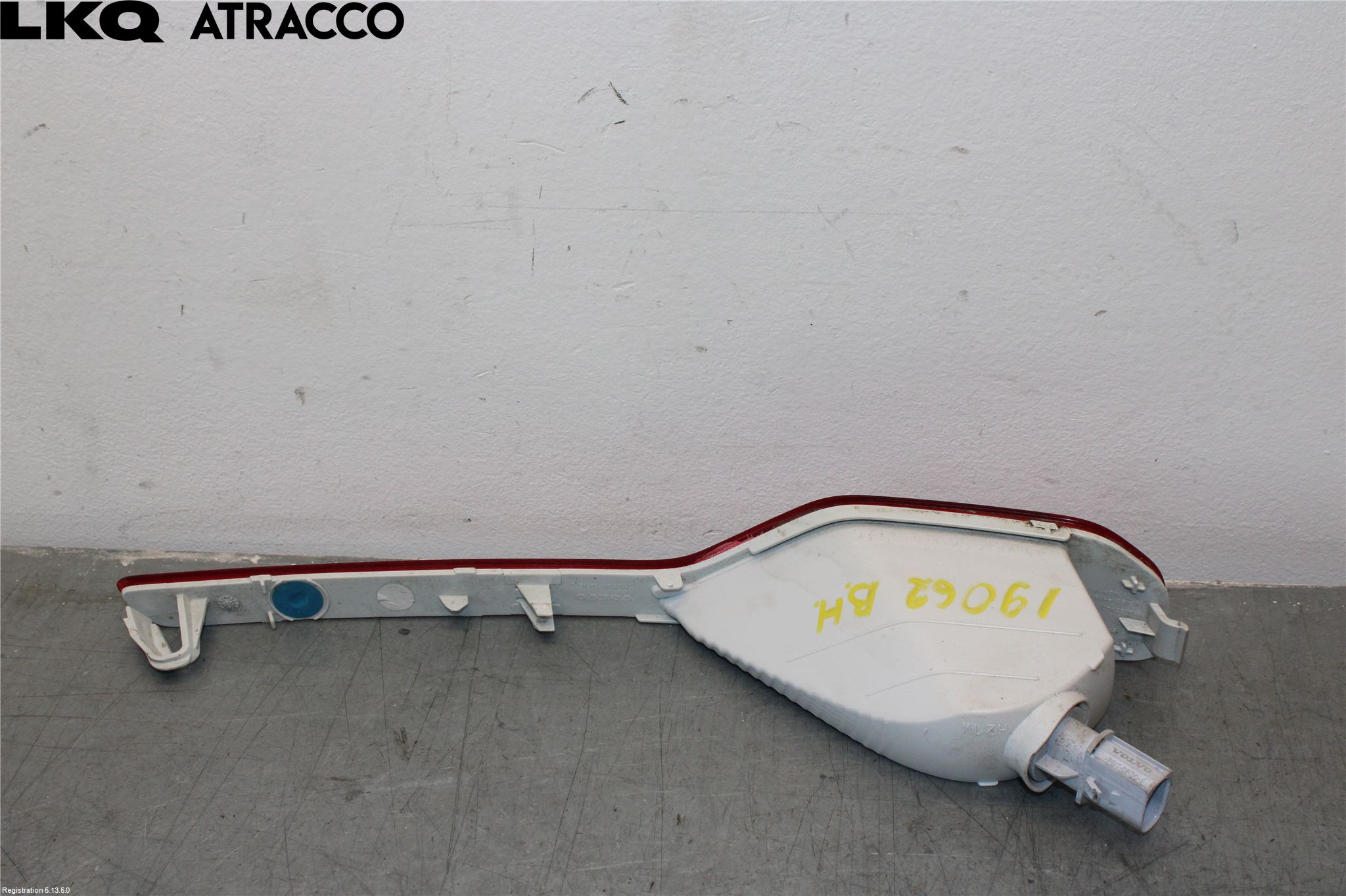 Volvo EX40 25- Refleks Bak