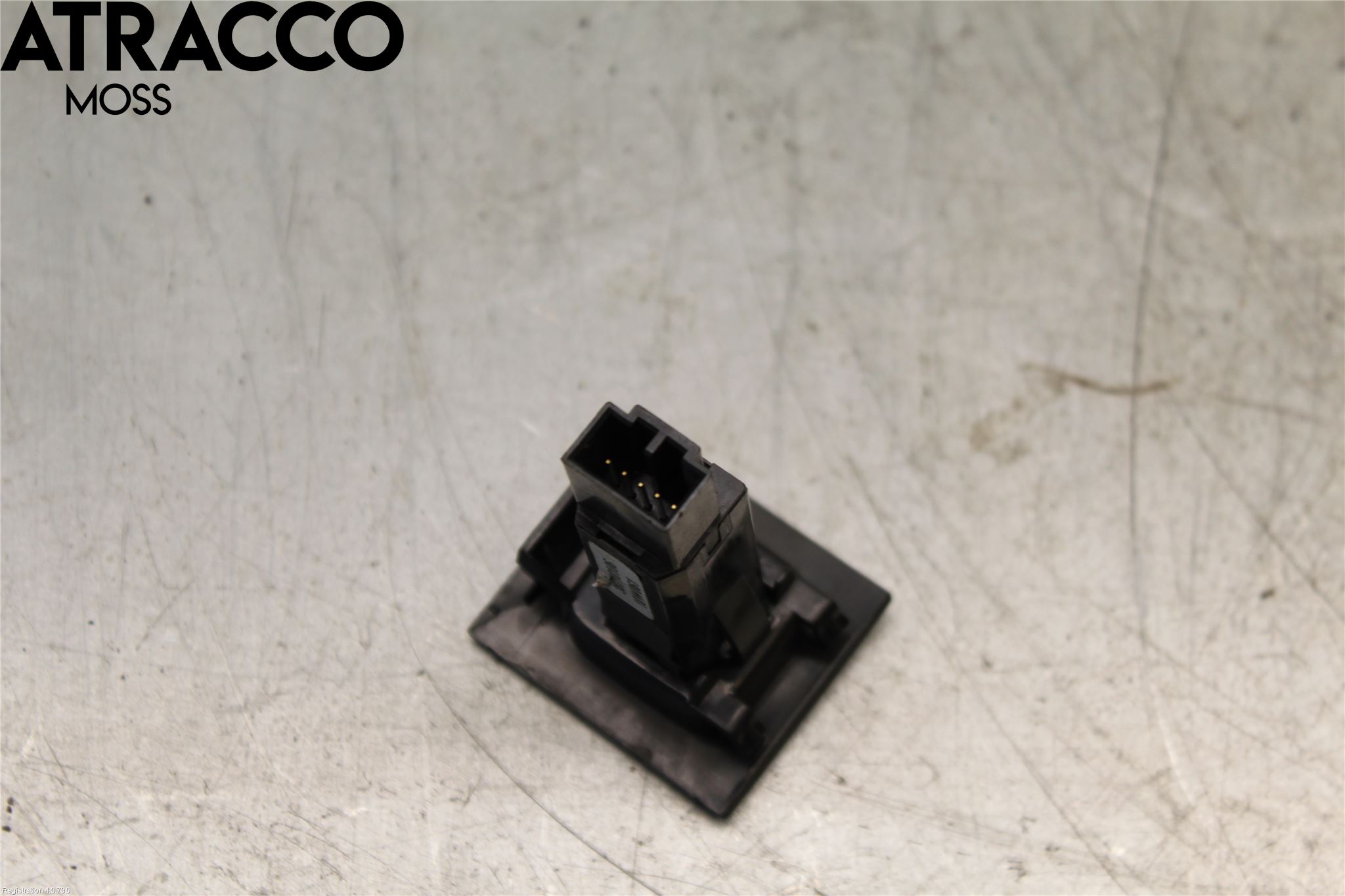 Volvo V70 08-13 Bryter Varsel (Nødblink)