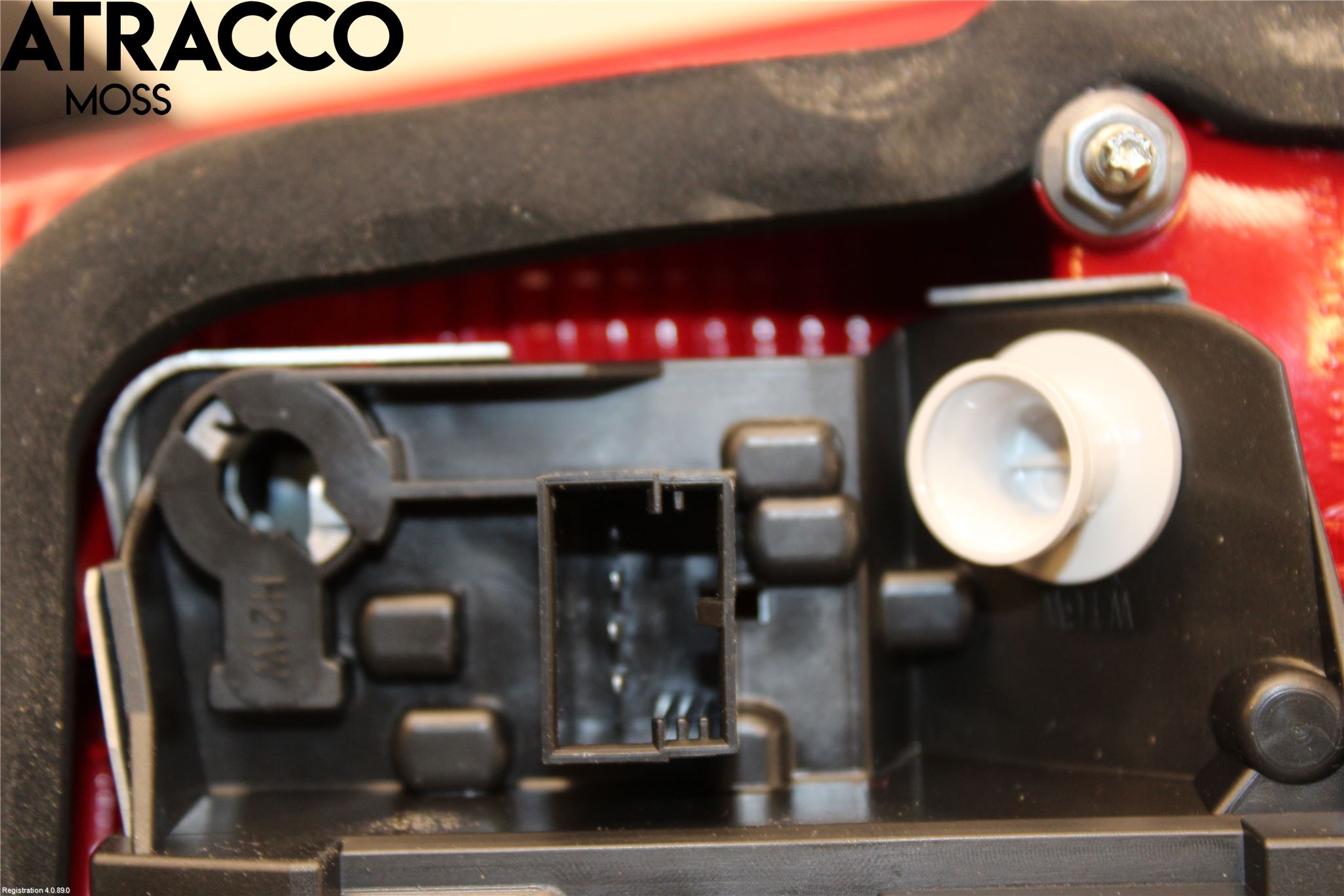 Volkswagen VW TOURAN 10-15 Baklykt Høyre  På Luke(Indre)