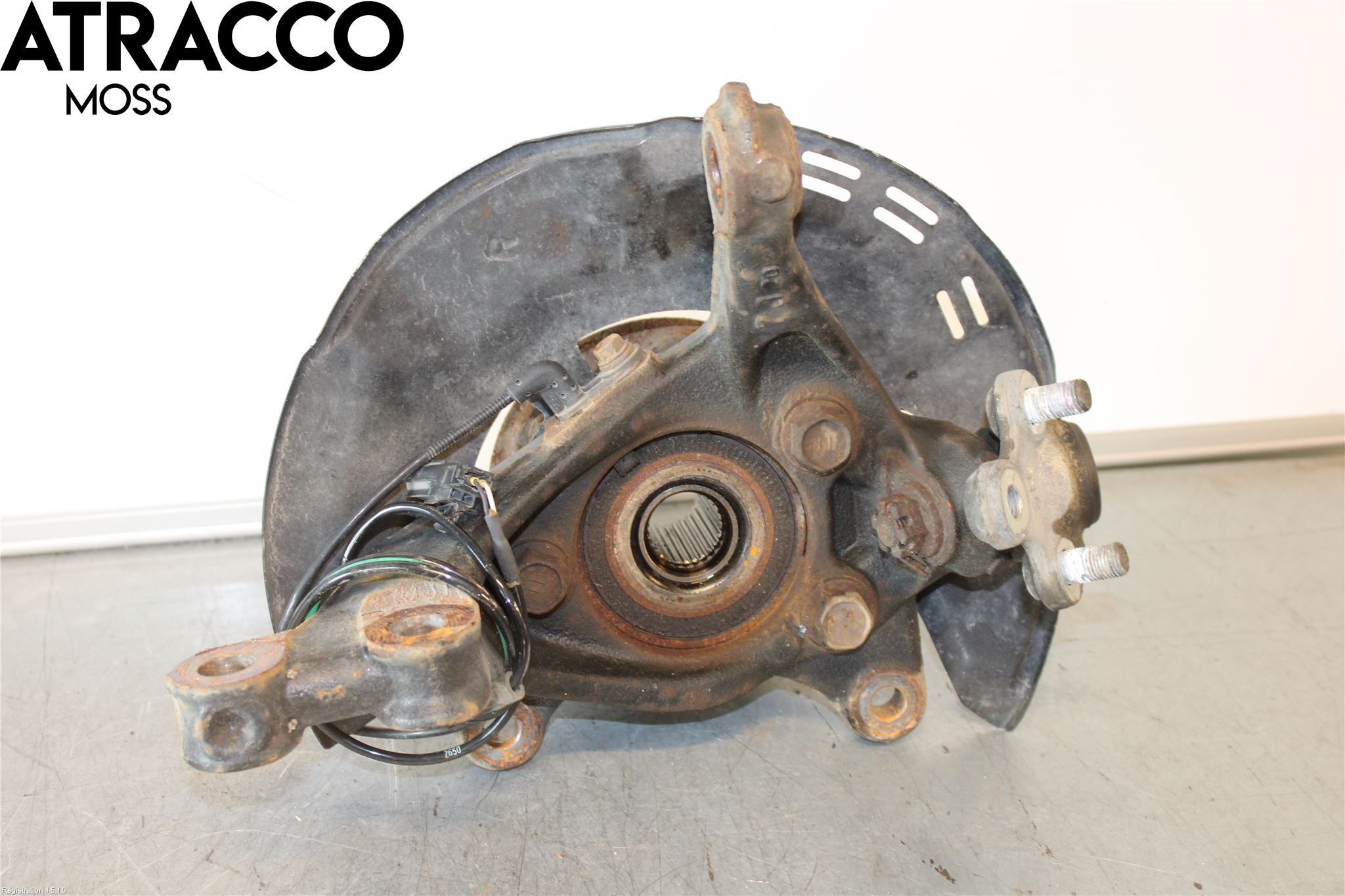 Toyota YARIS XP21 20- Spindel Hf