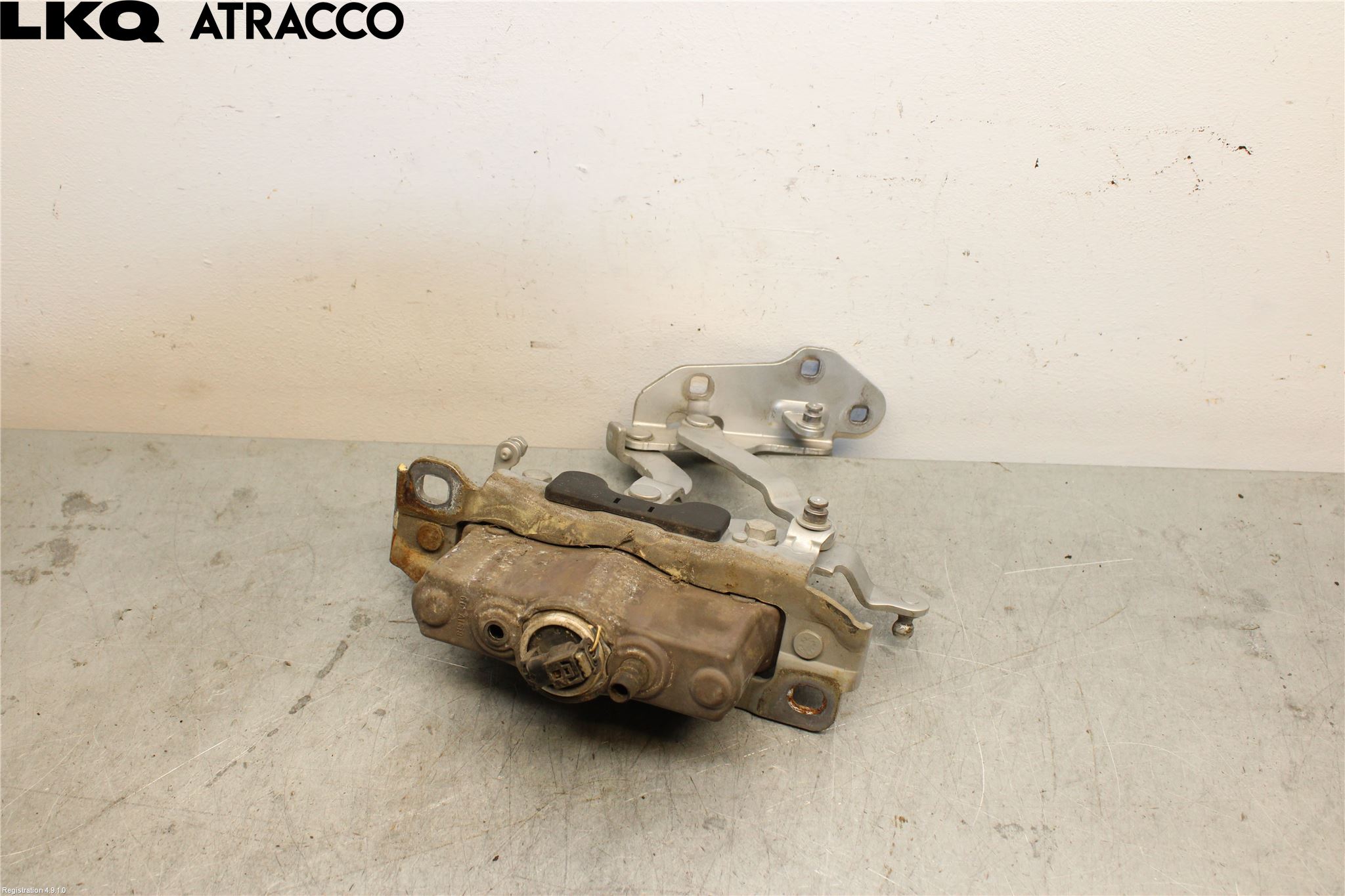 Mercedes-Benz MB E-KLASS (W212) 09-16 Panser Hengsel - Hengsler