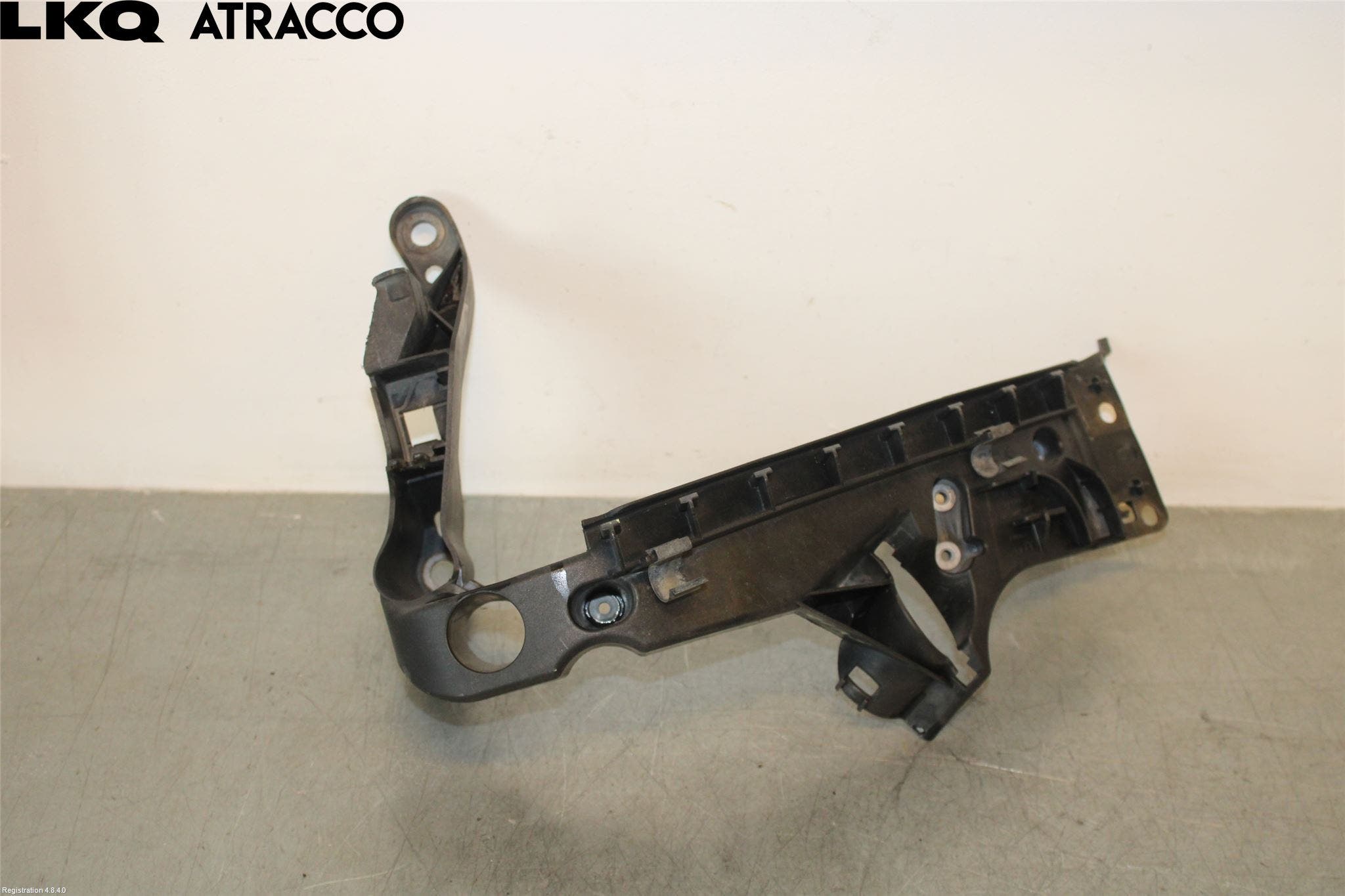 Audi A5 07-16 Frontlykt Holder-Feste