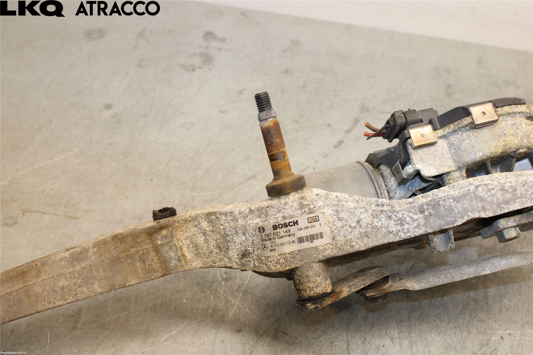 Mercedes-Benz MB E-KLASS (W212) 09-16 Viskermotor Frontrute