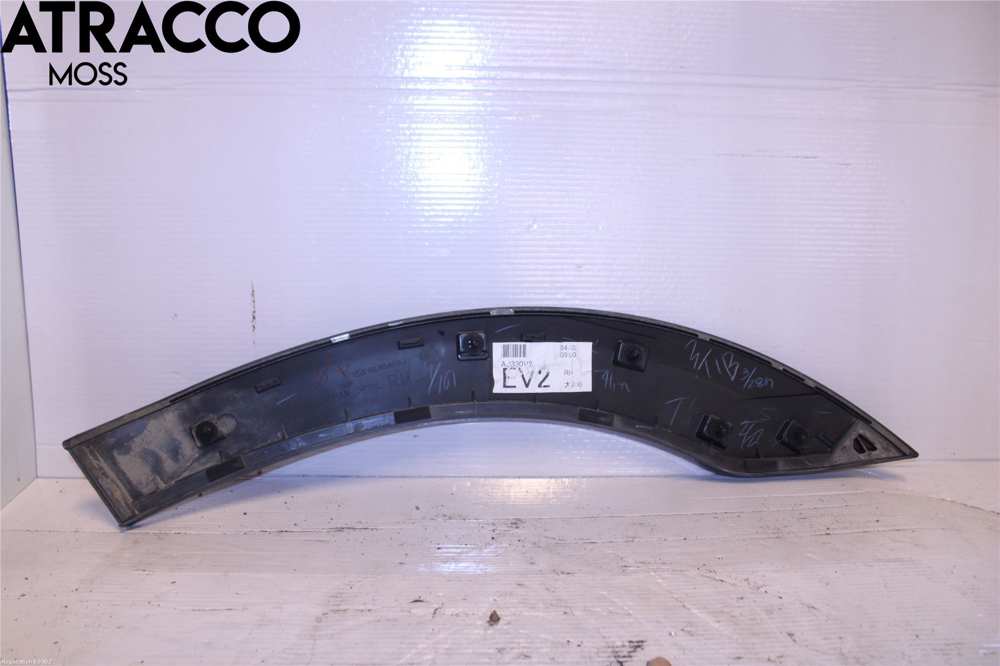 Subaru OUTBACK 10-15 Skjerm Bredder