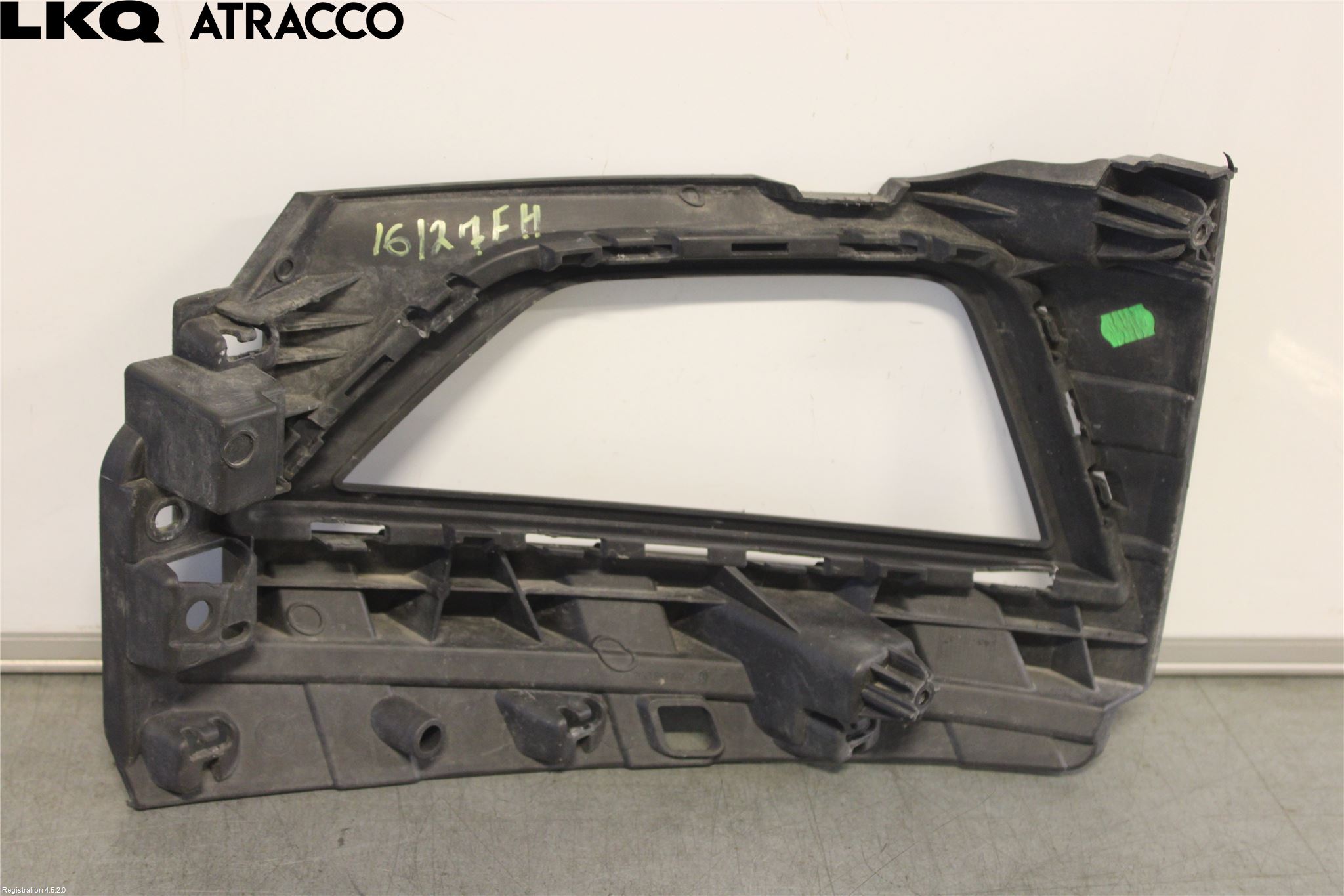 Volkswagen VW POLO VI 18->> Frontlykt Kurve-Tåkelys Ramme