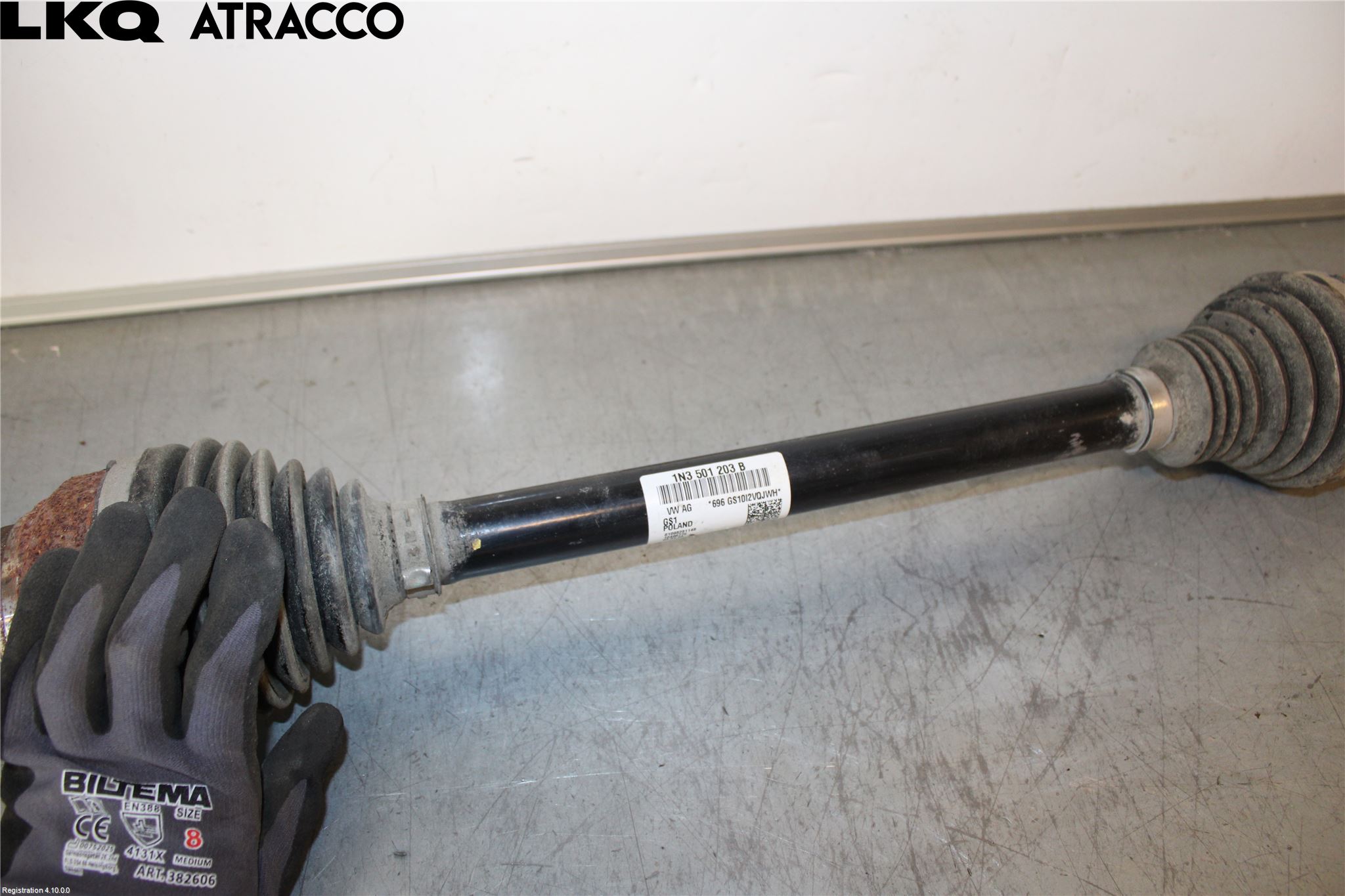 Volkswagen VW ID BUZZ/CARGO 22- Drivaksel Bak Kompl Venstre