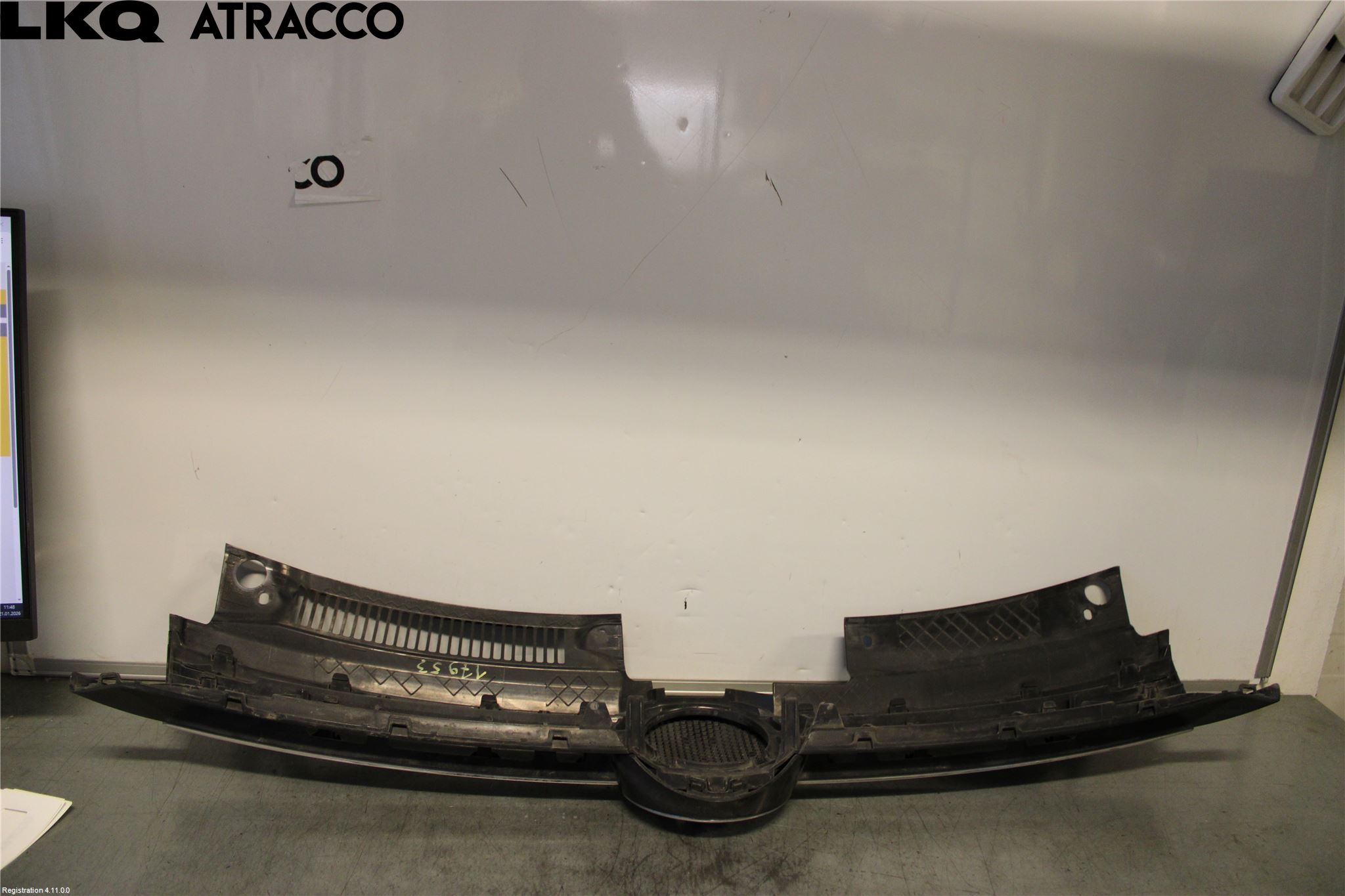 Volkswagen VW GOLF VI 09-13 Grill Komplett