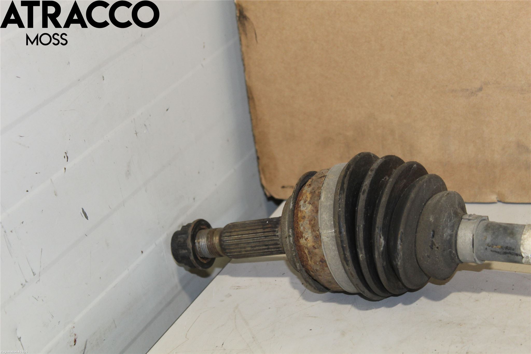 Toyota YARIS XP130 12-14 Drivaksel Foran Kompl Høyre