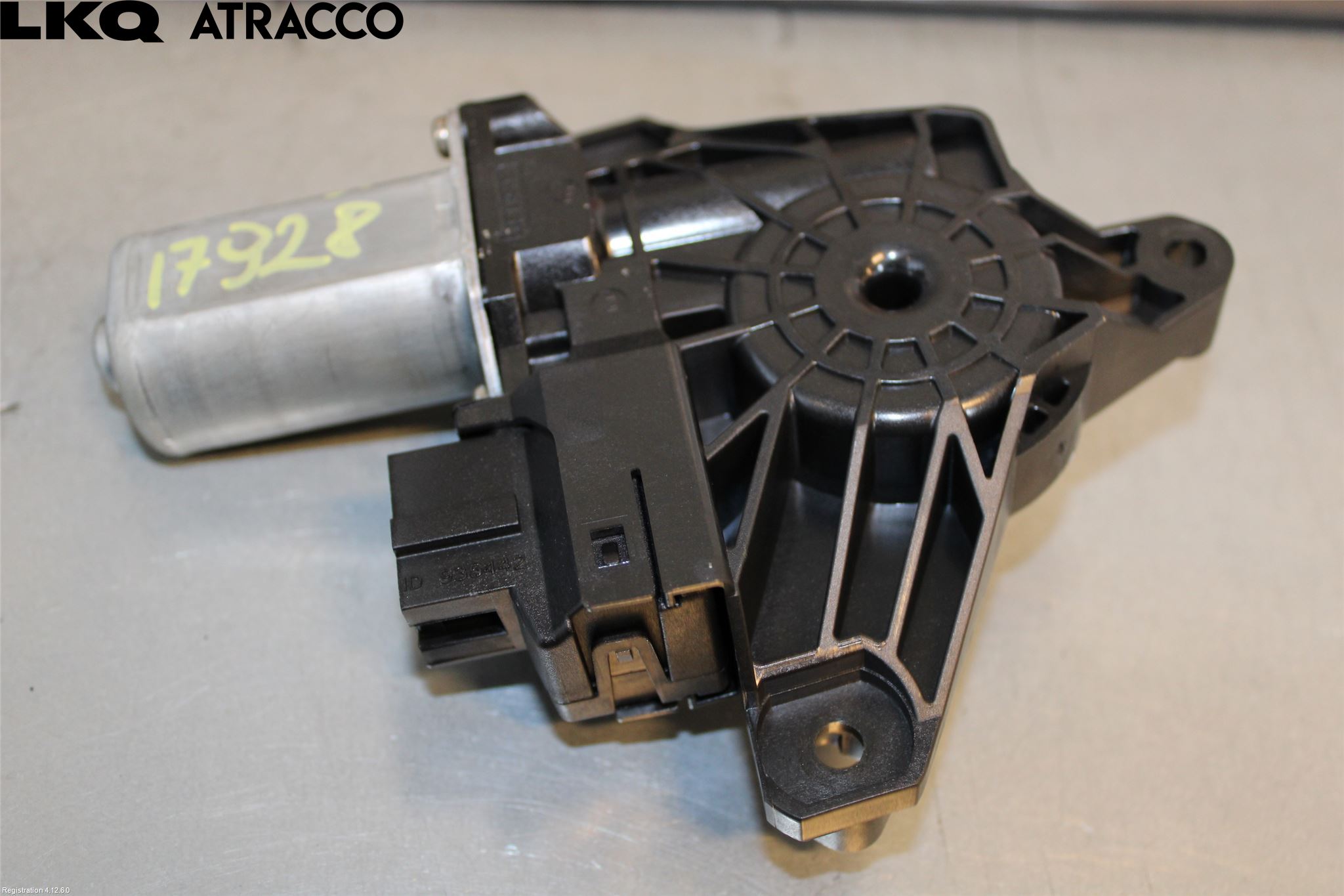 Mercedes-Benz MB C-KLASS (W205) 14-21 Vindusheismotor