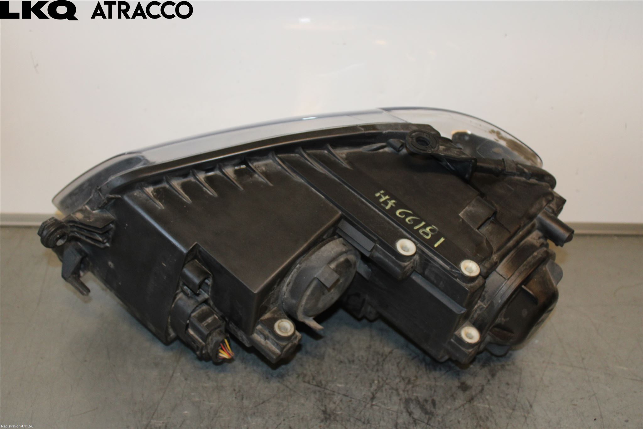 Volkswagen VW TOURAN 03-10 Frontlykt Høyre