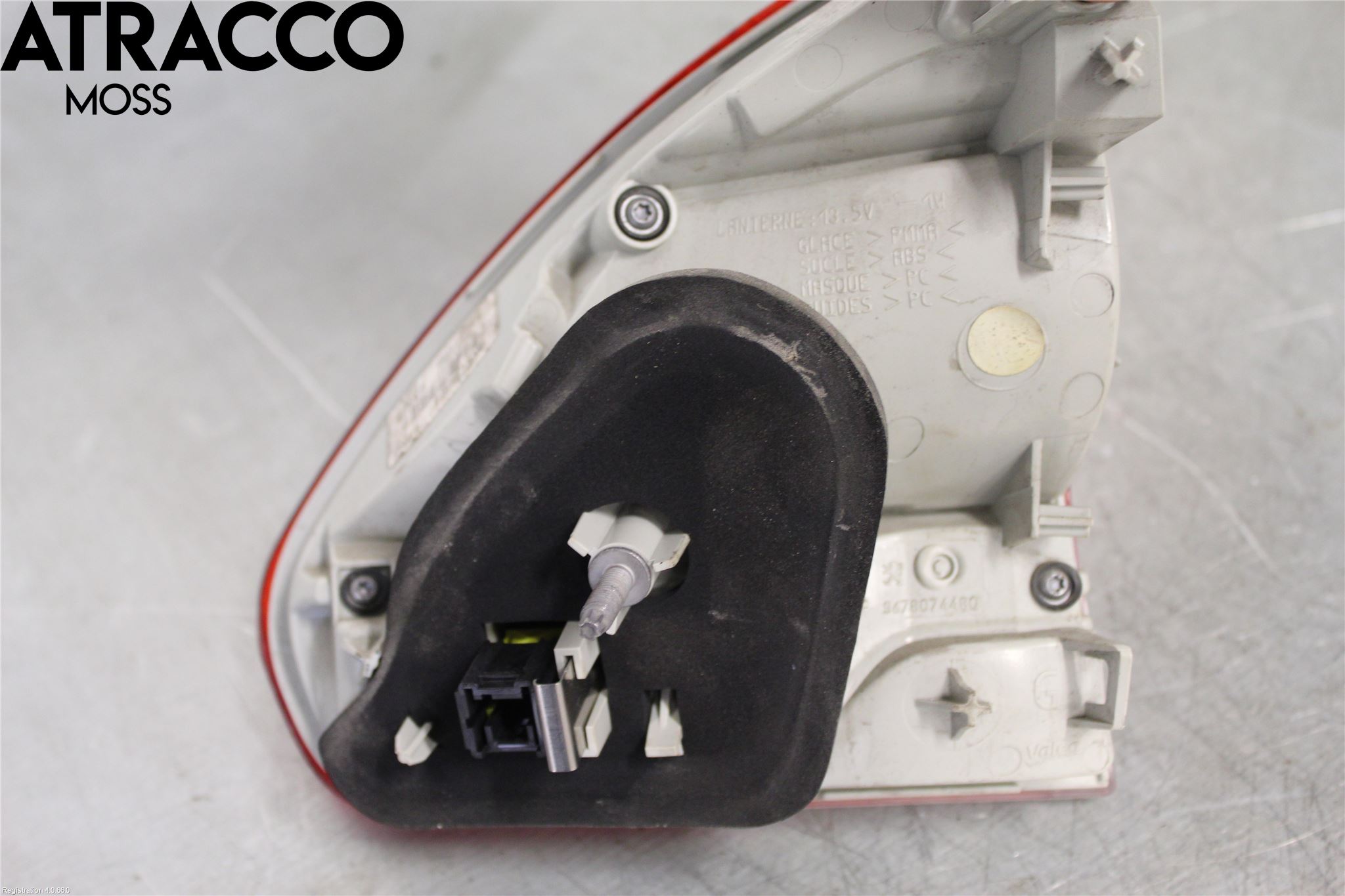 Peugeot 2008 13-20 Baklykt Venstre  På Luke(Indre