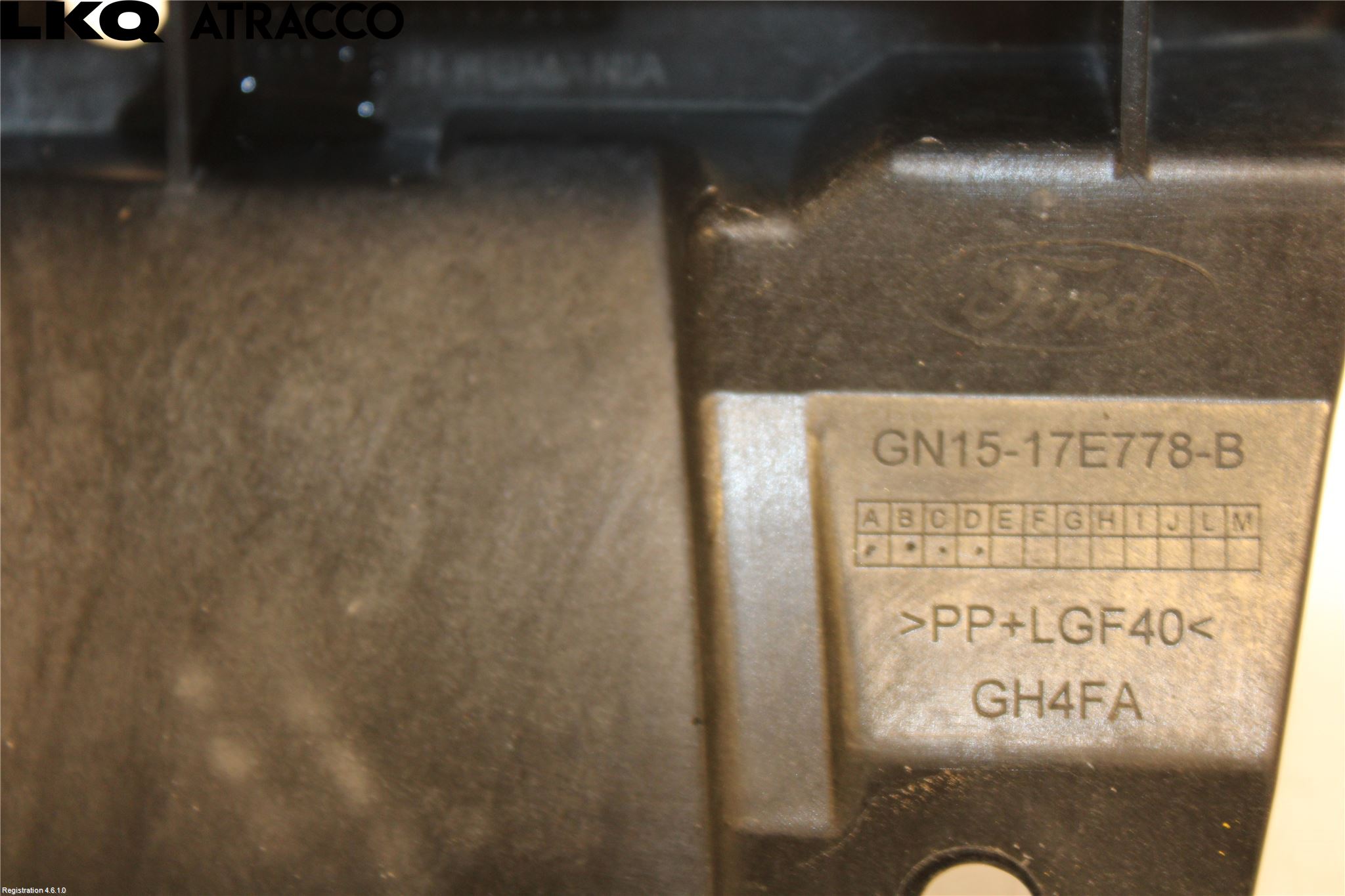 Ford ECOSPORT 17- Støtfanger Foran Plastdeksel