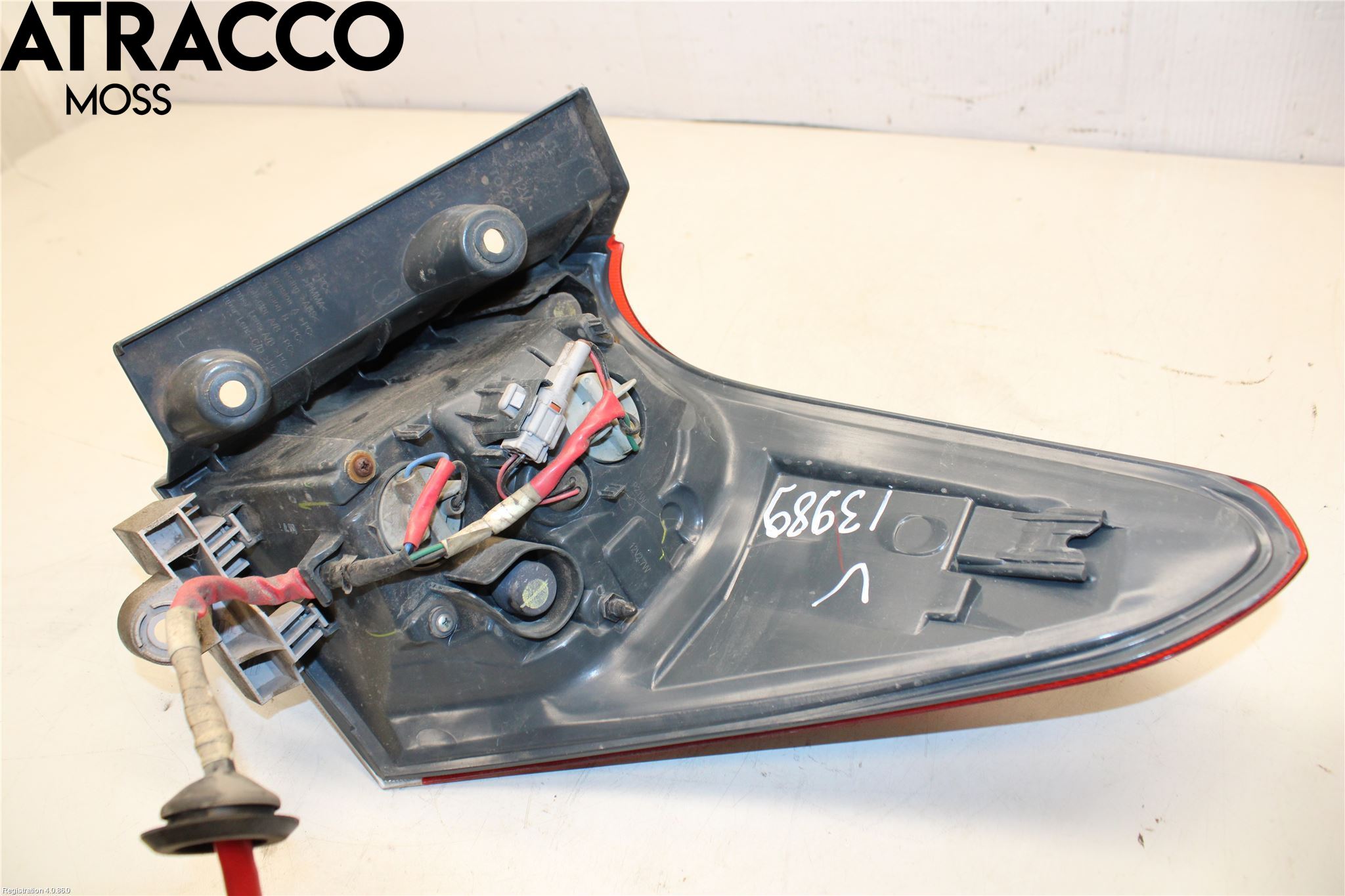 Toyota AURIS 13-19 Baklykt Venstre