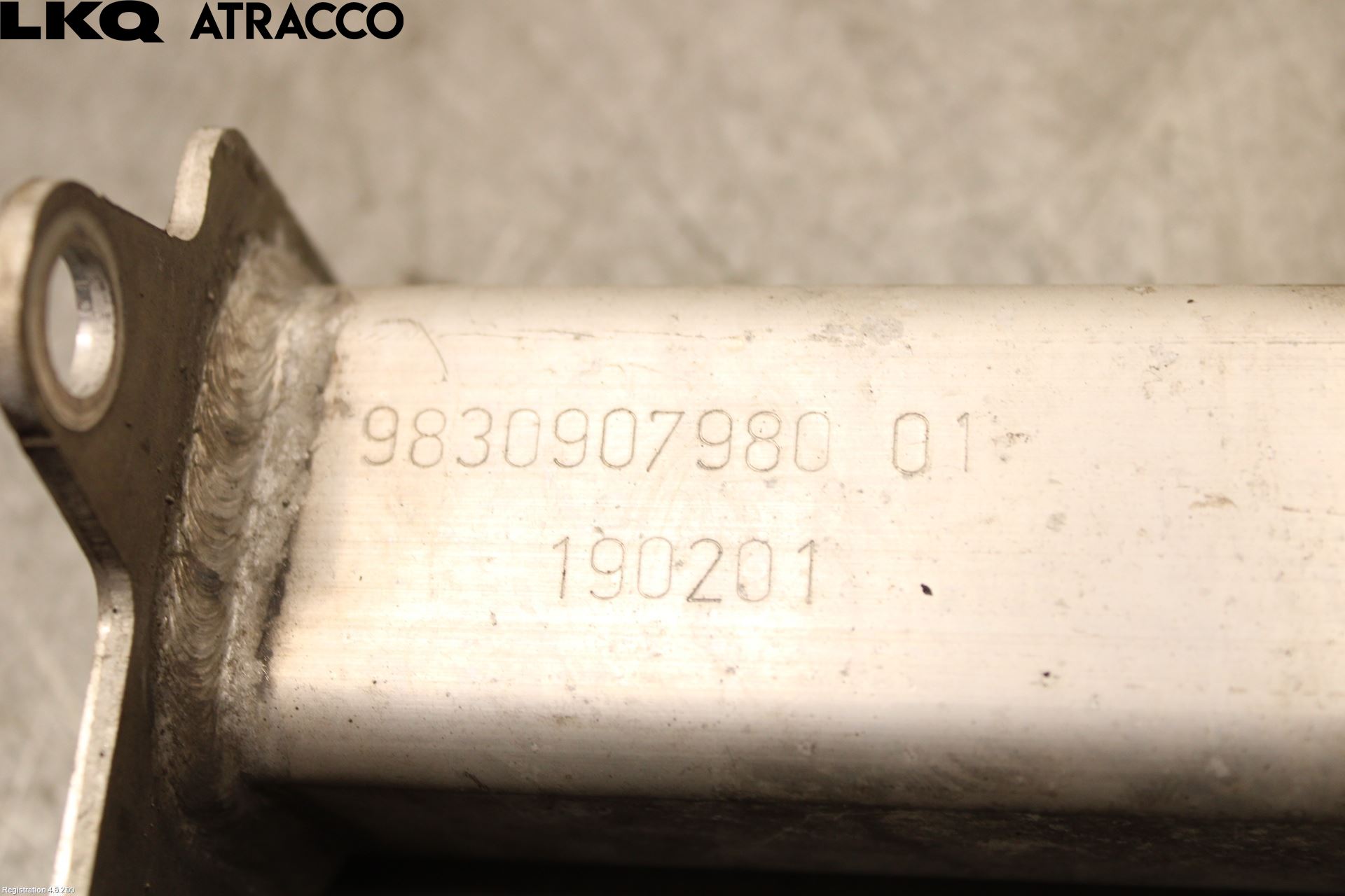 Peugeot 208/E-208 20- Støtfanger Foran Feste