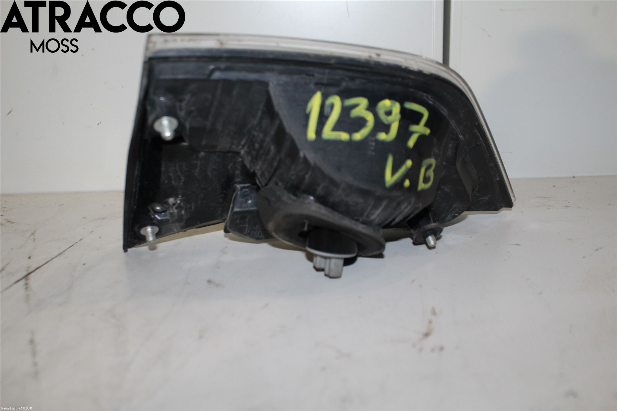 Mitsubishi OUTLANDER 07-12 Baklykt Venstre  På Luke(Indre