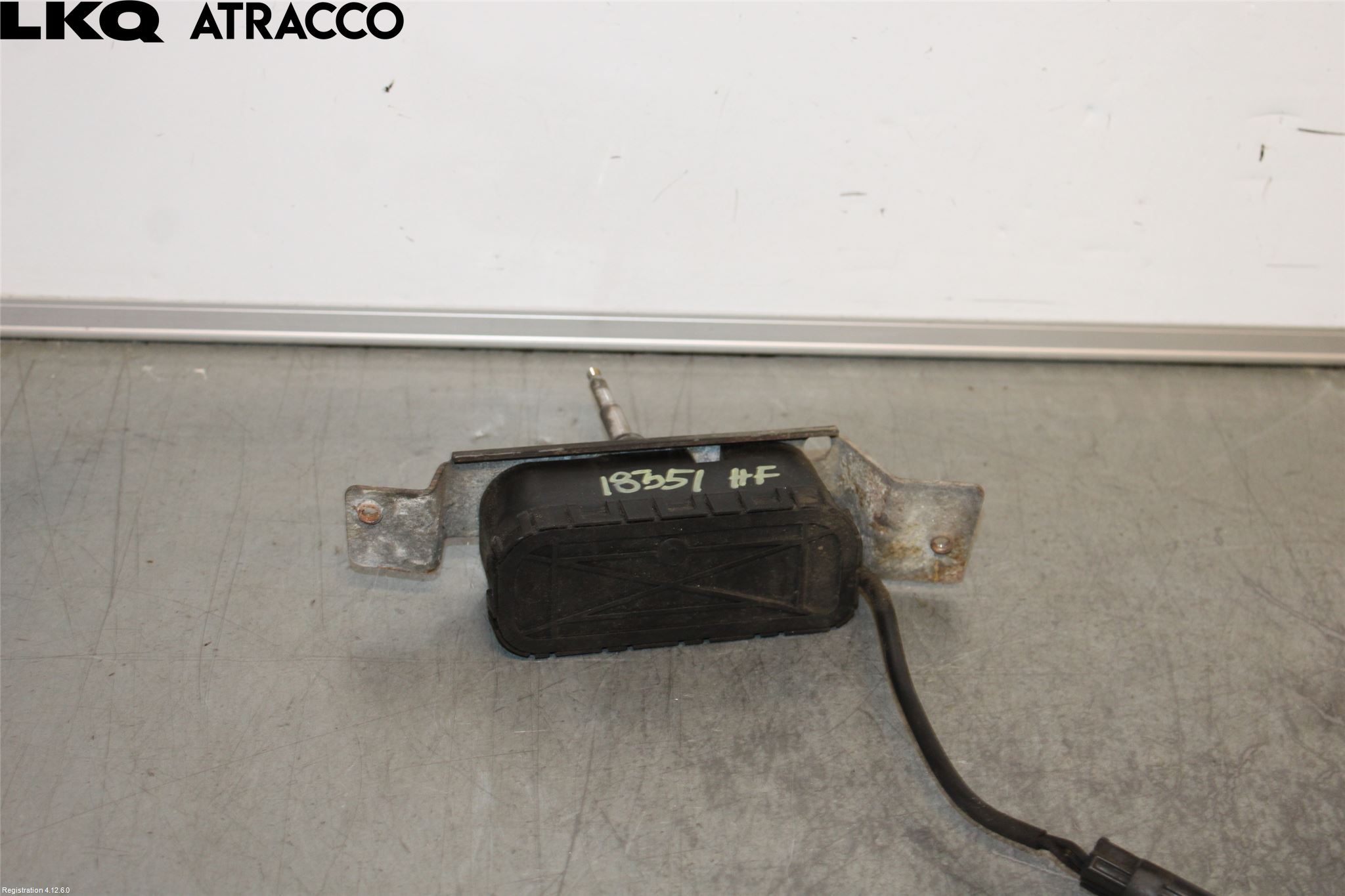 Volvo XC70 01-04 Frontlykt Viskermotor H