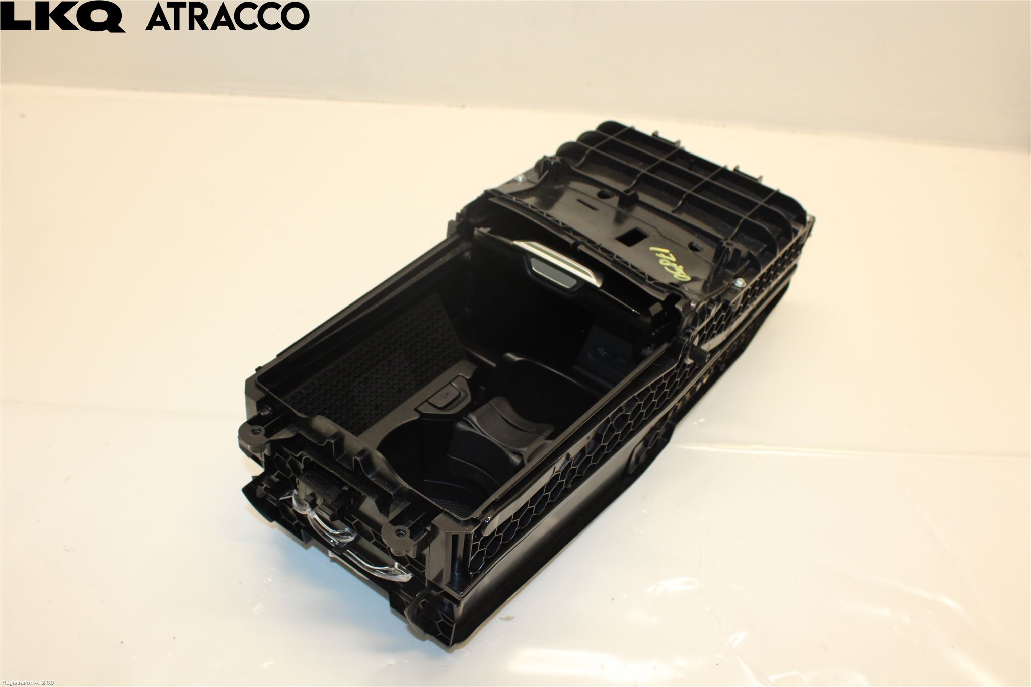 Mercedes-Benz MB C-KLASS (W206) 21- Innr Konsoll-Lomme