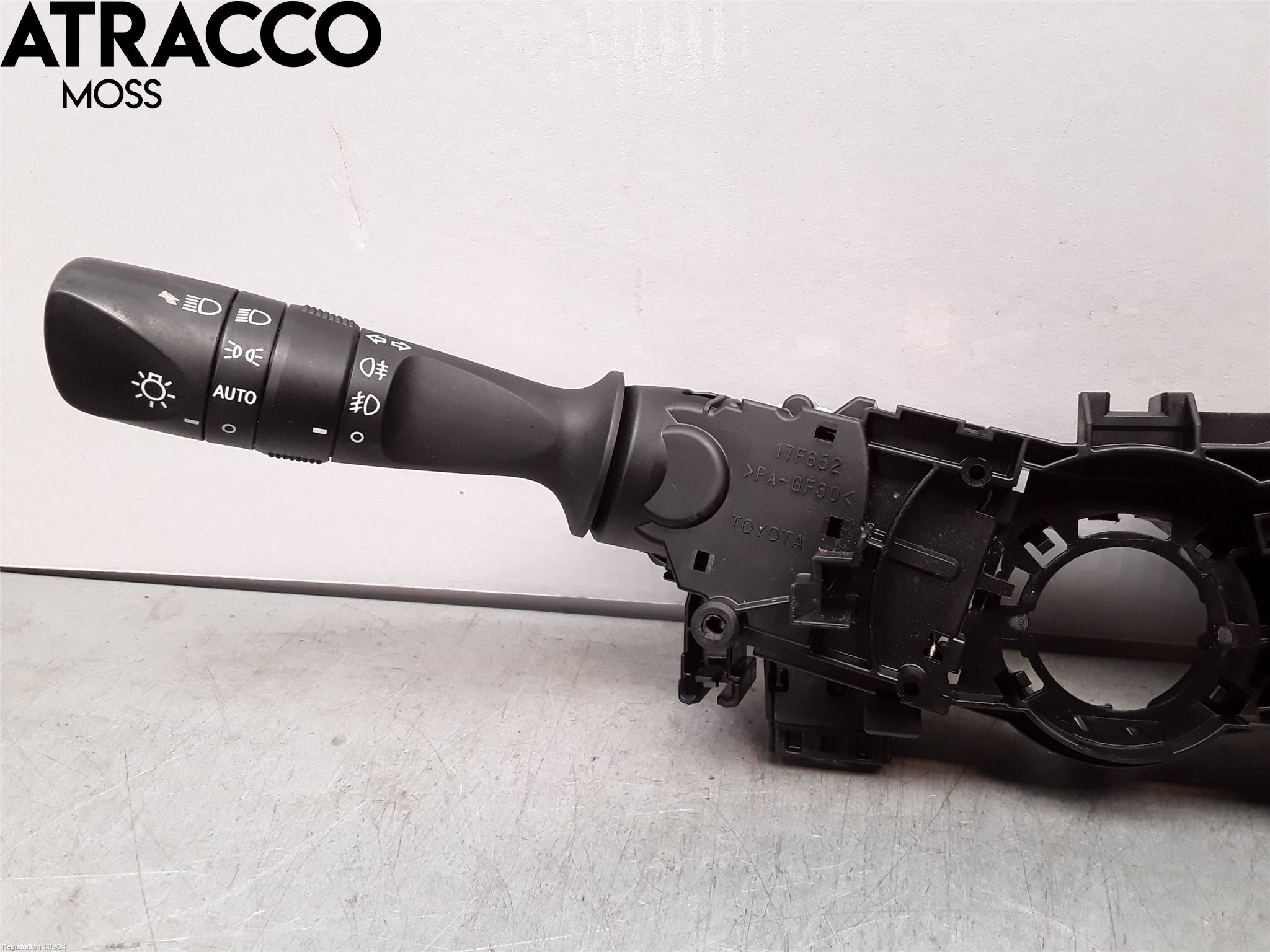 Toyota AURIS 13-19 Bryter Ratt Kombi H Og V