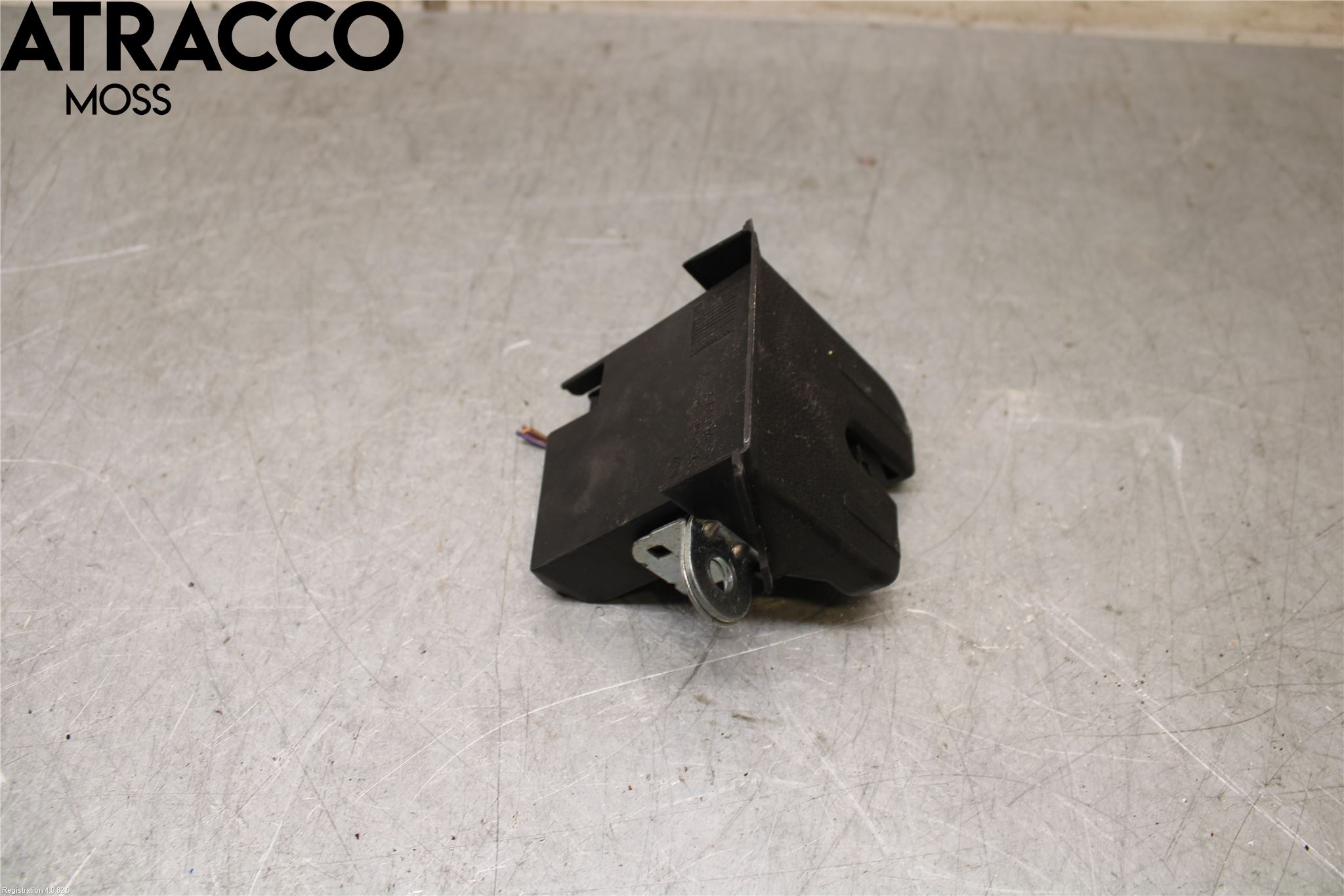 Volkswagen VW GOLF / E-GOLF VII 13-20 Bakluke-Lokk Låsekasse