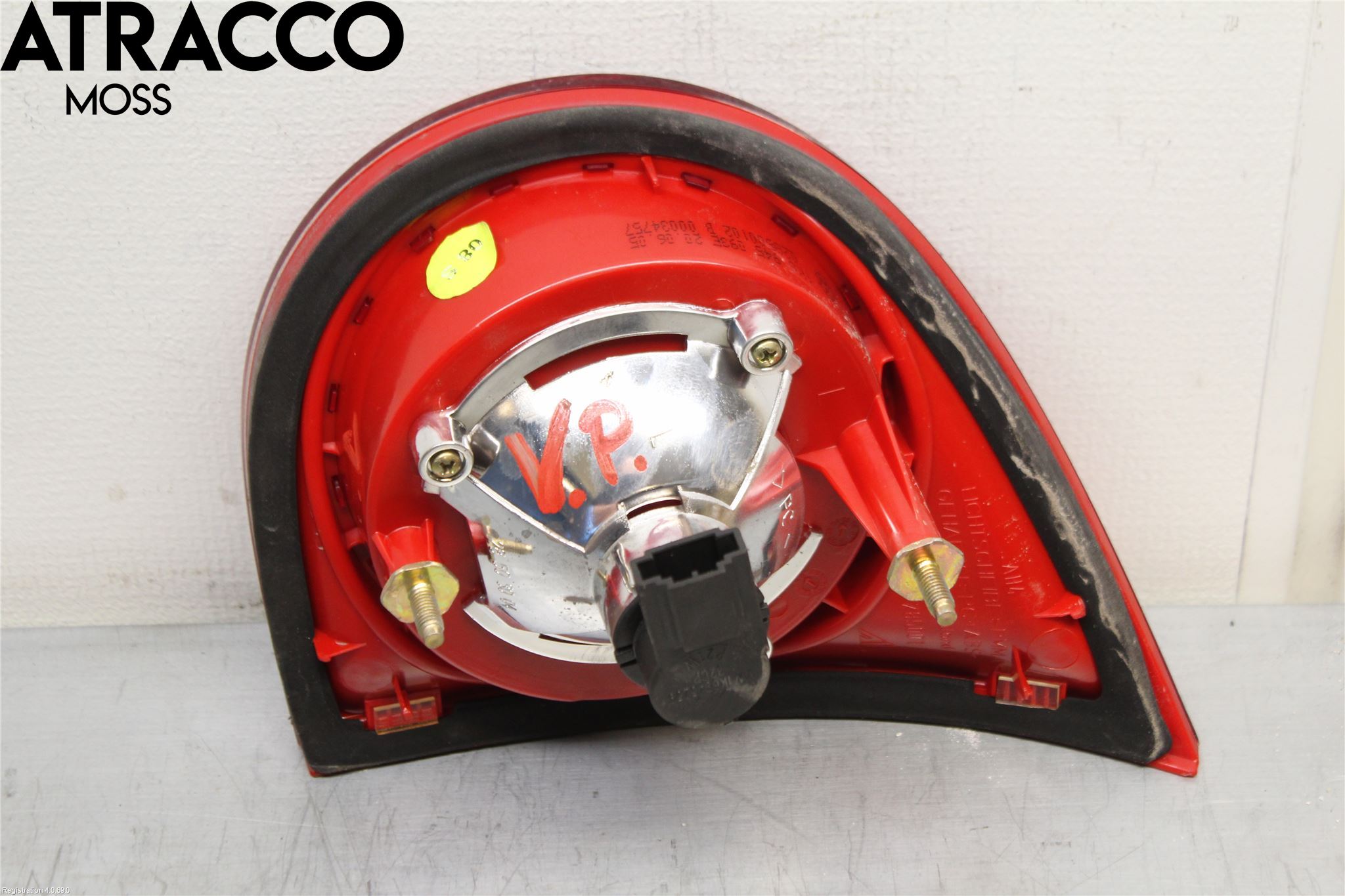 Volkswagen VW GOLF V 04-09 Baklykt Venstre  På Luke(Indre