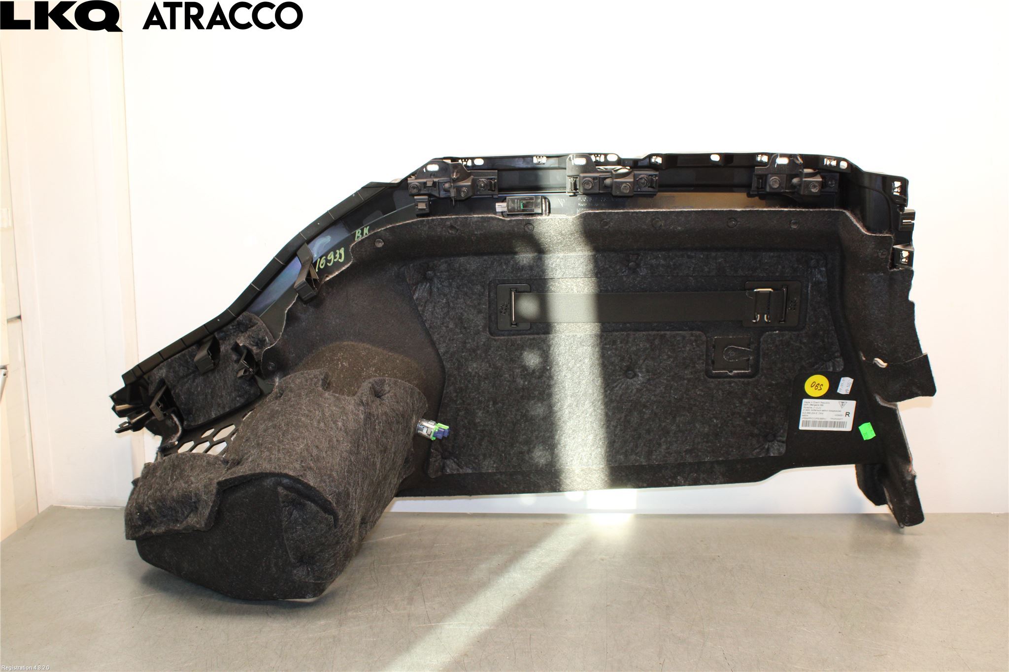 Porsche TAYCAN 20- Innr Bakluketrekk