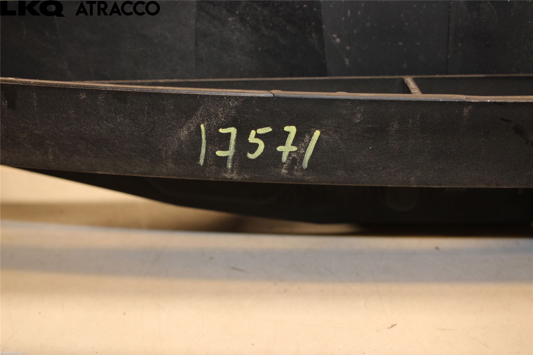 Volkswagen VW GOLF / E-GOLF VII 13-20 Radiator Feste - Ramme - Bjelk