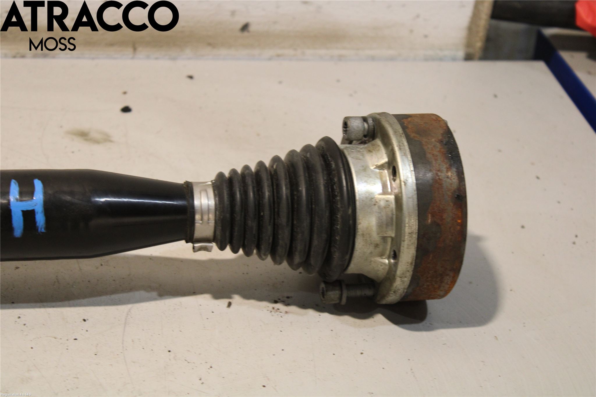 Volkswagen VW POLO 10-17 Drivaksel Foran Kompl Høyre