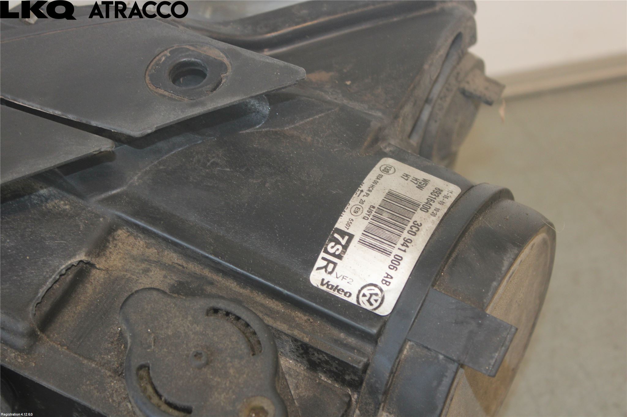 Volkswagen VW PASSAT 05-11 Frontlykt Høyre