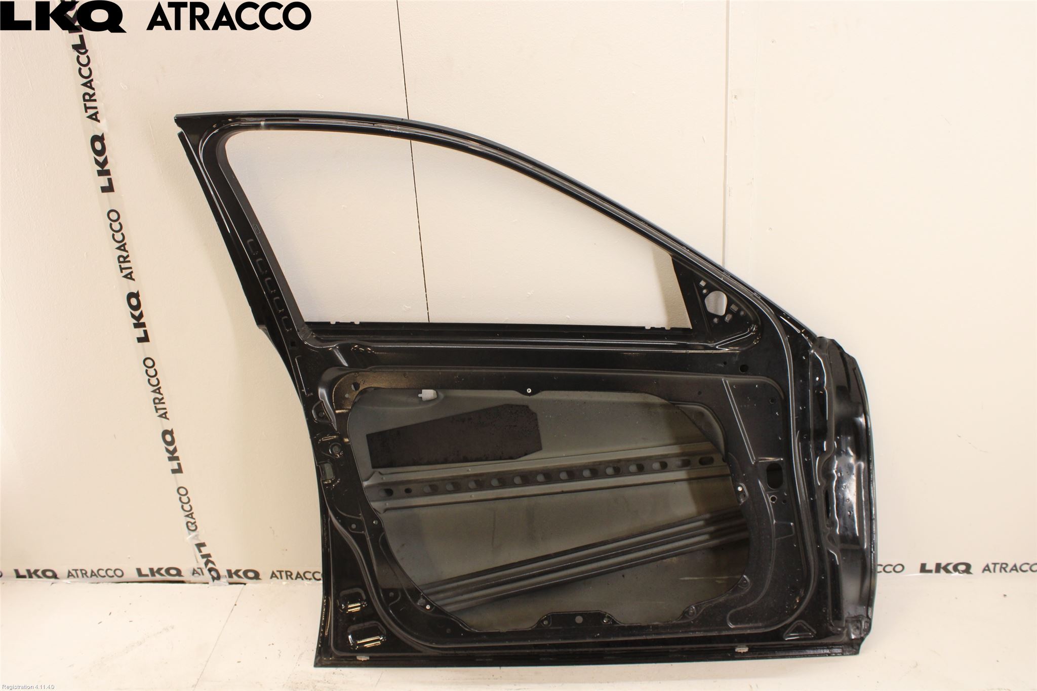 Mercedes-Benz MB E-KLASS (W212) 09-16 Dør 4D Foran Venstre