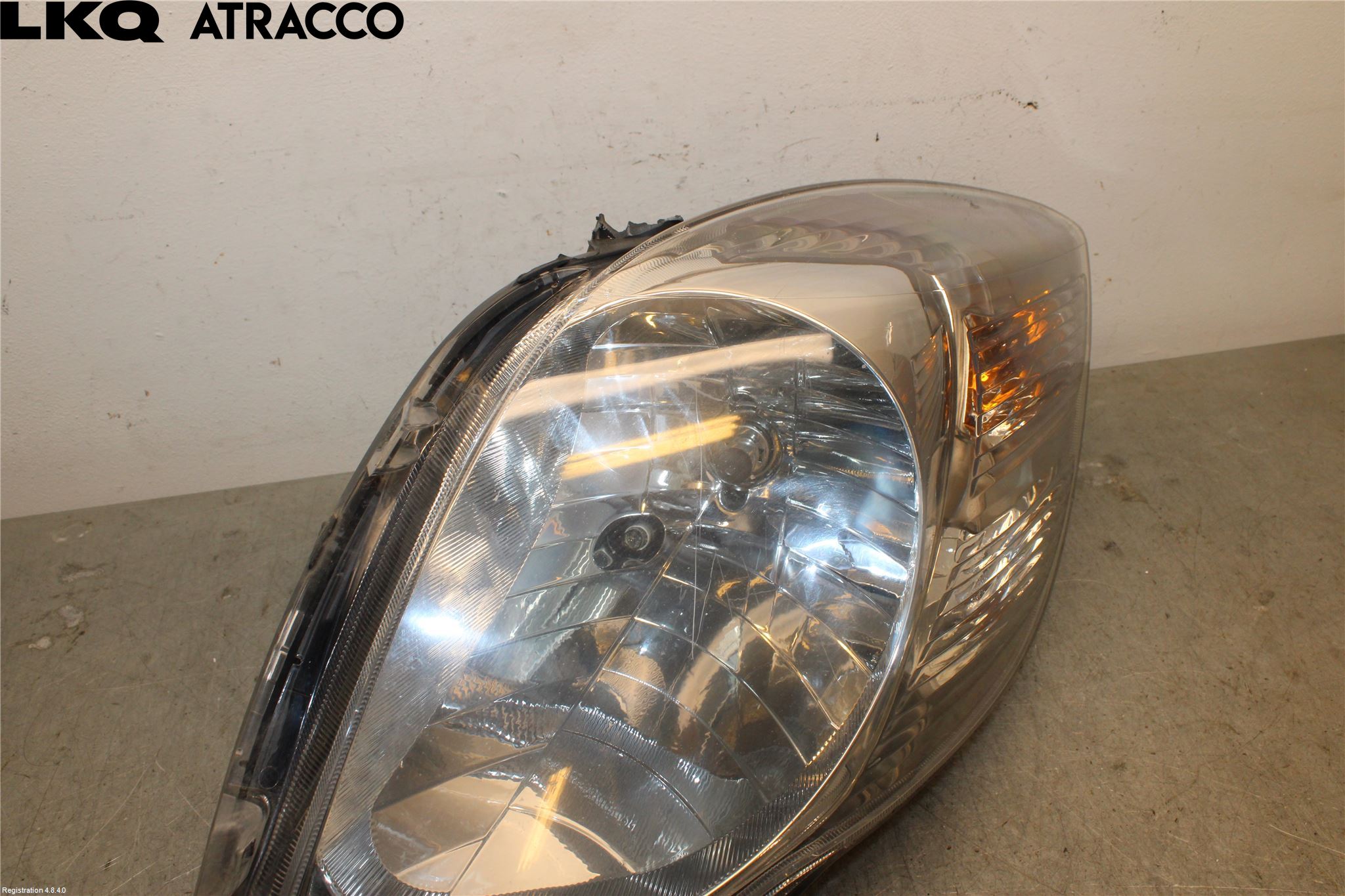 Toyota YARIS XP90 06-11 Frontlykt Venstre