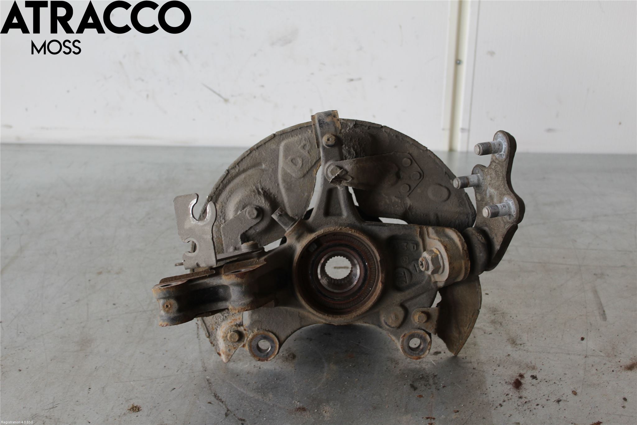 Peugeot 3008 17-24 Spindel Hf