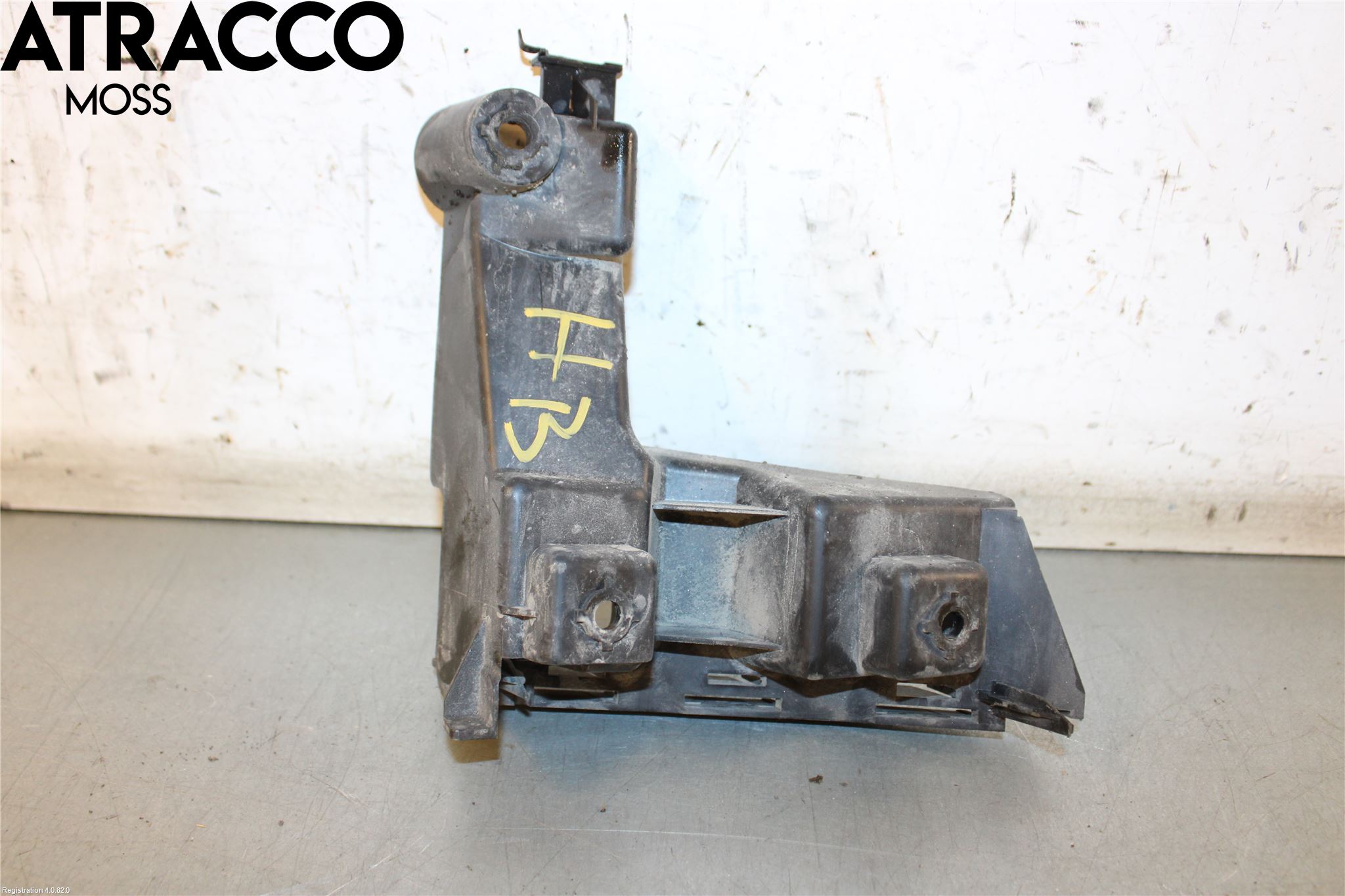 Volvo XC70 08-13 Støtfangerfeste Bak Høyre