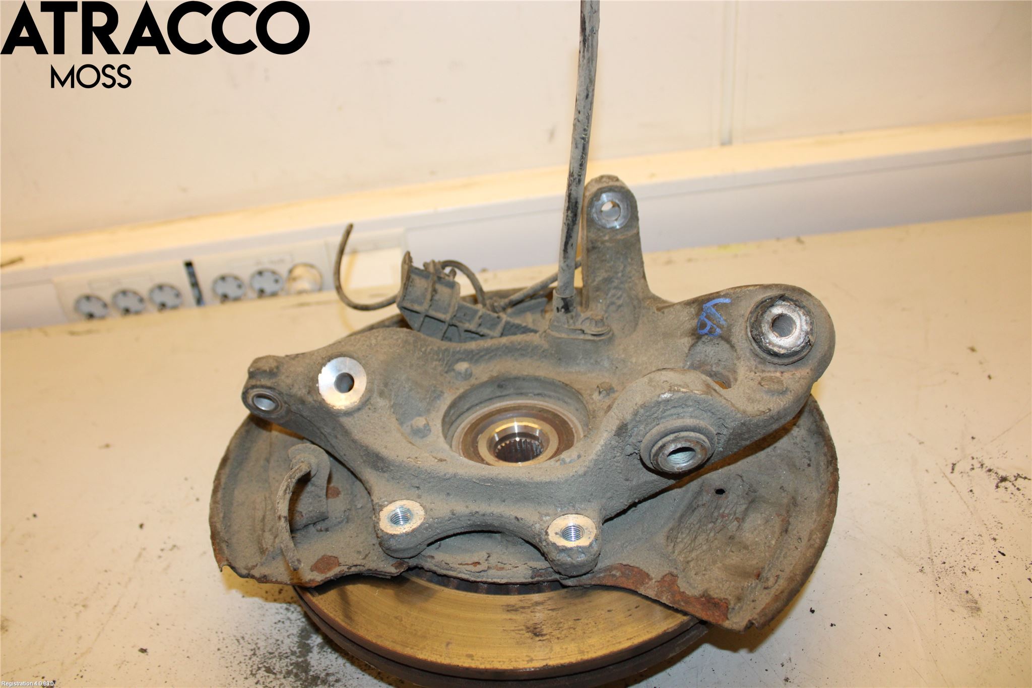 Mercedes-Benz MB E-KLASS (W212) 09-16 Spindel Vb