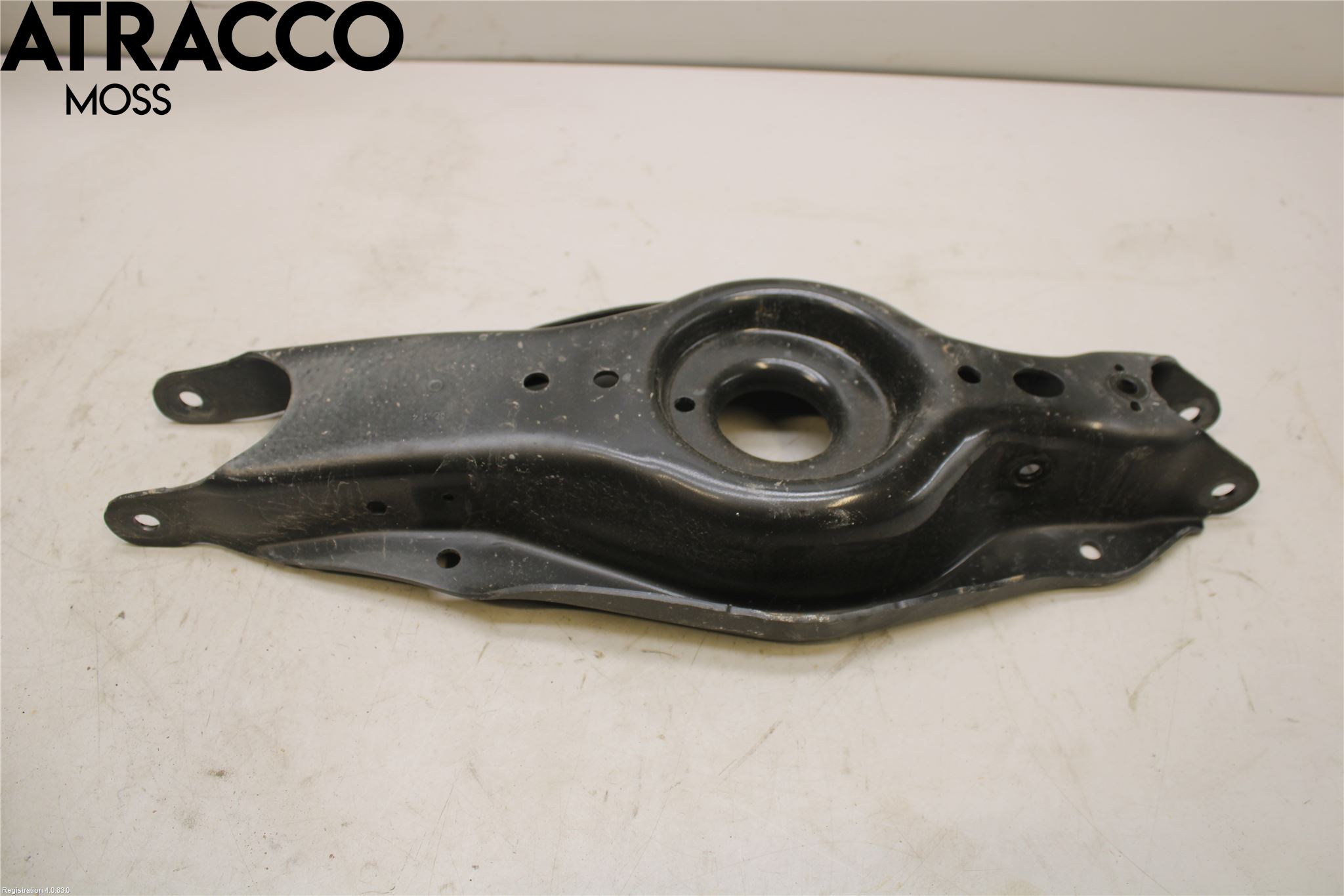 Mercedes-Benz MB EQB (X243) 22- Bærearm Bak Høyre