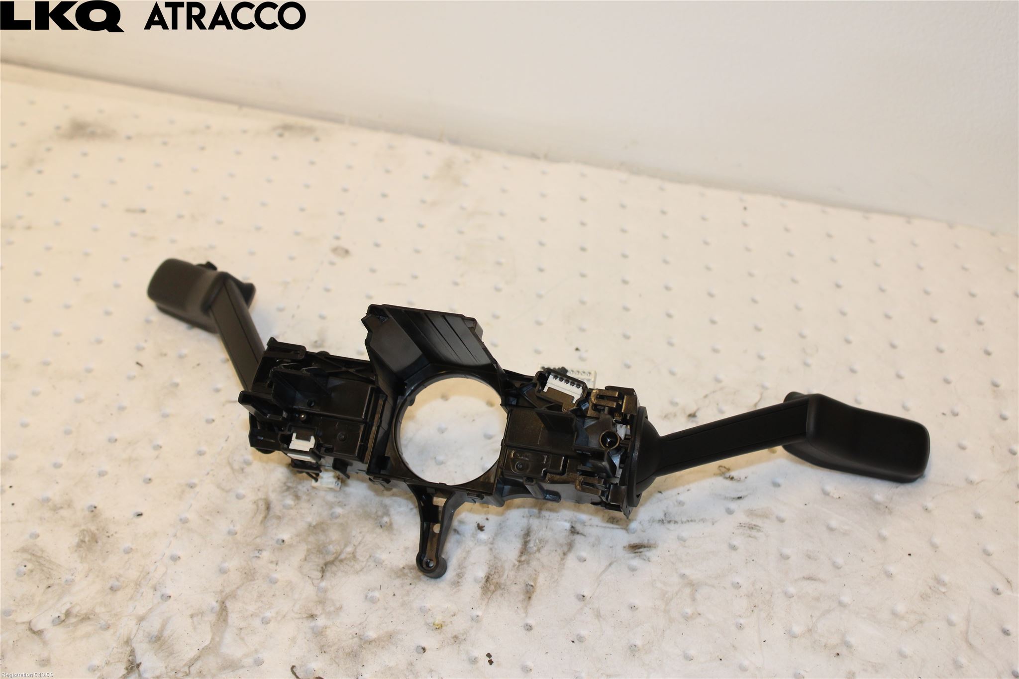 Volkswagen VW PASSAT 15-19 Bryter Ratt Kombi H Og V