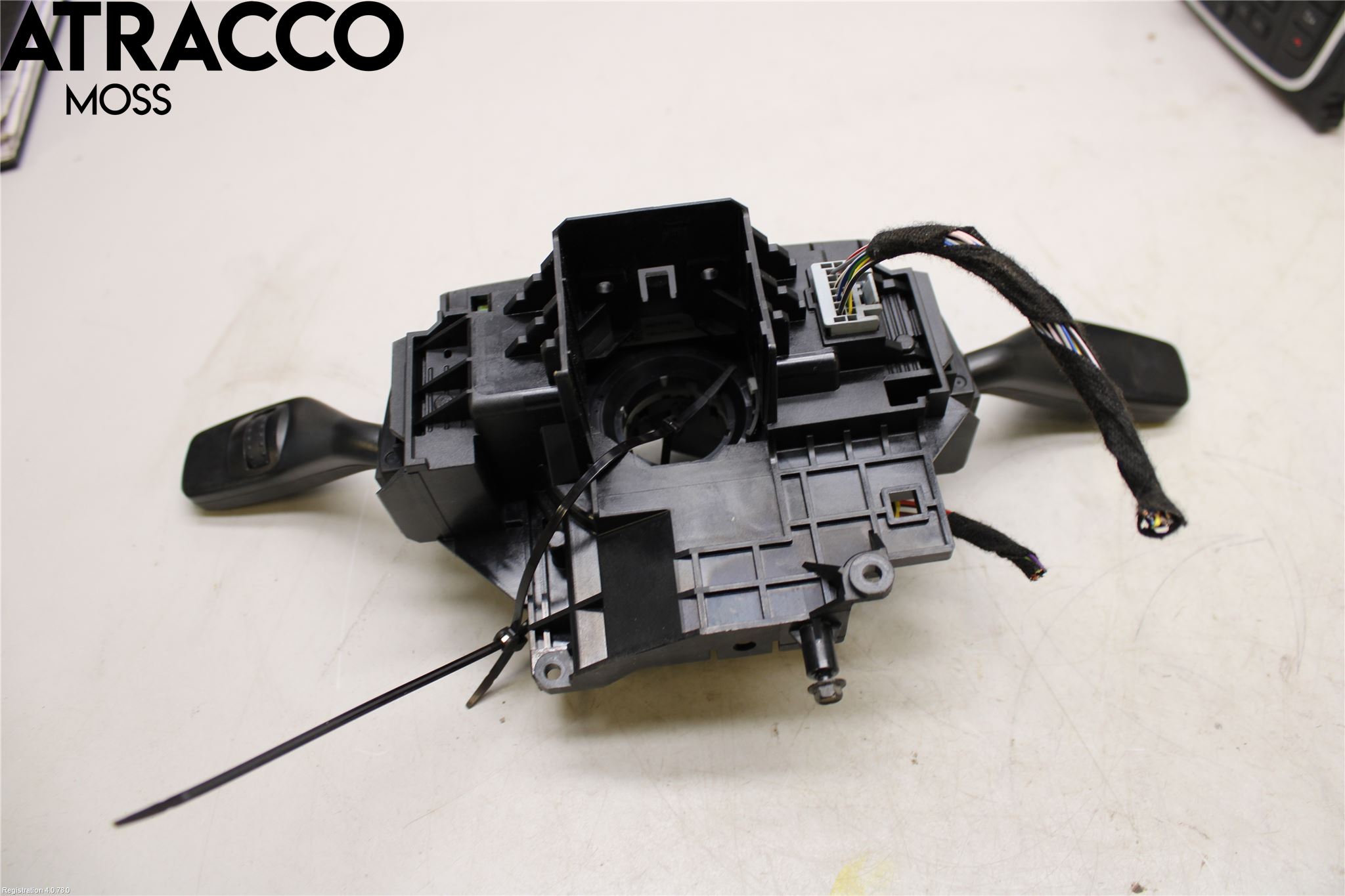 Ford MONDEO 07-15 Bryter Ratt Kombi H Og V