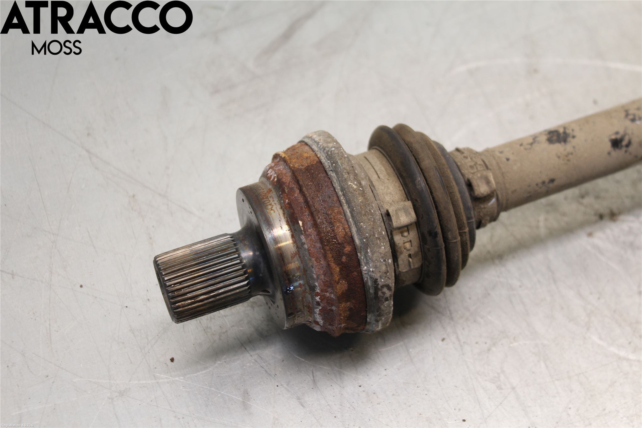 Volkswagen VW T-ROC 18- Drivaksel Bak Kompl Venstre