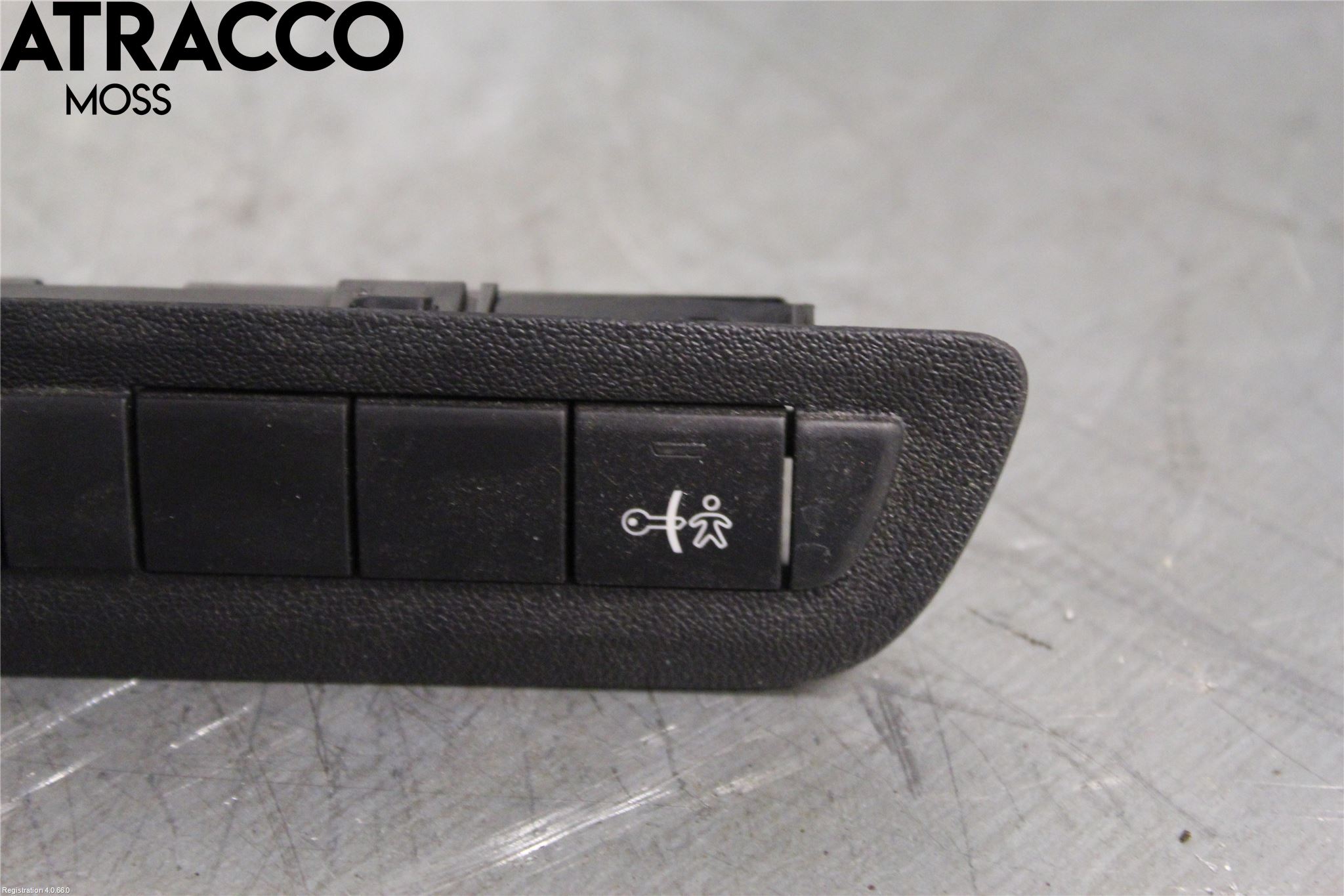 Peugeot 2008 13-20 Bryter Antispinn