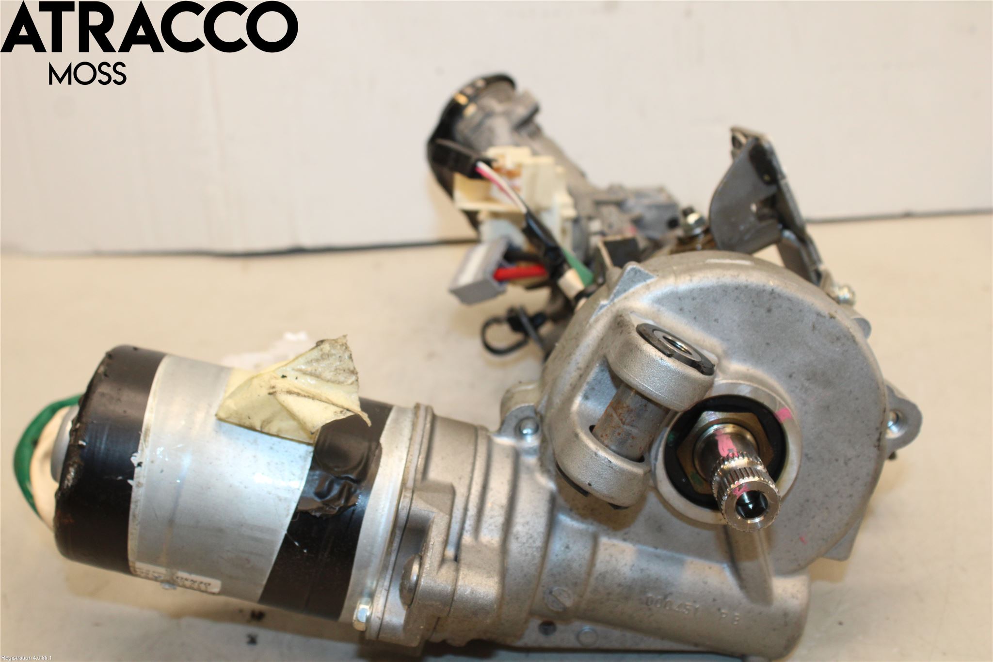 Toyota YARIS XP130 12-14 Rattakselaggregat Innebygd Servo