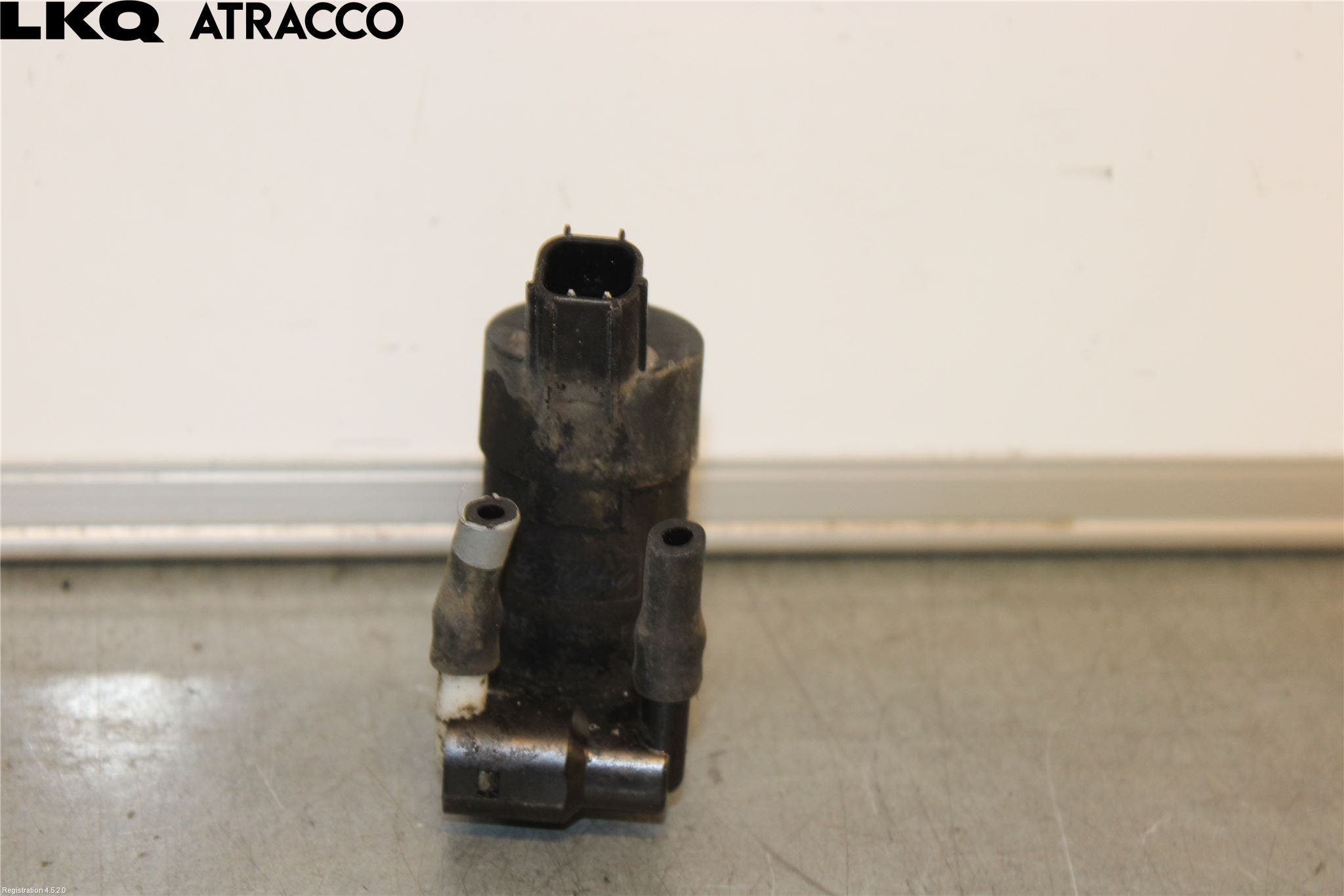 Volvo XC70 08-13 Spylerpumpe Frontrute