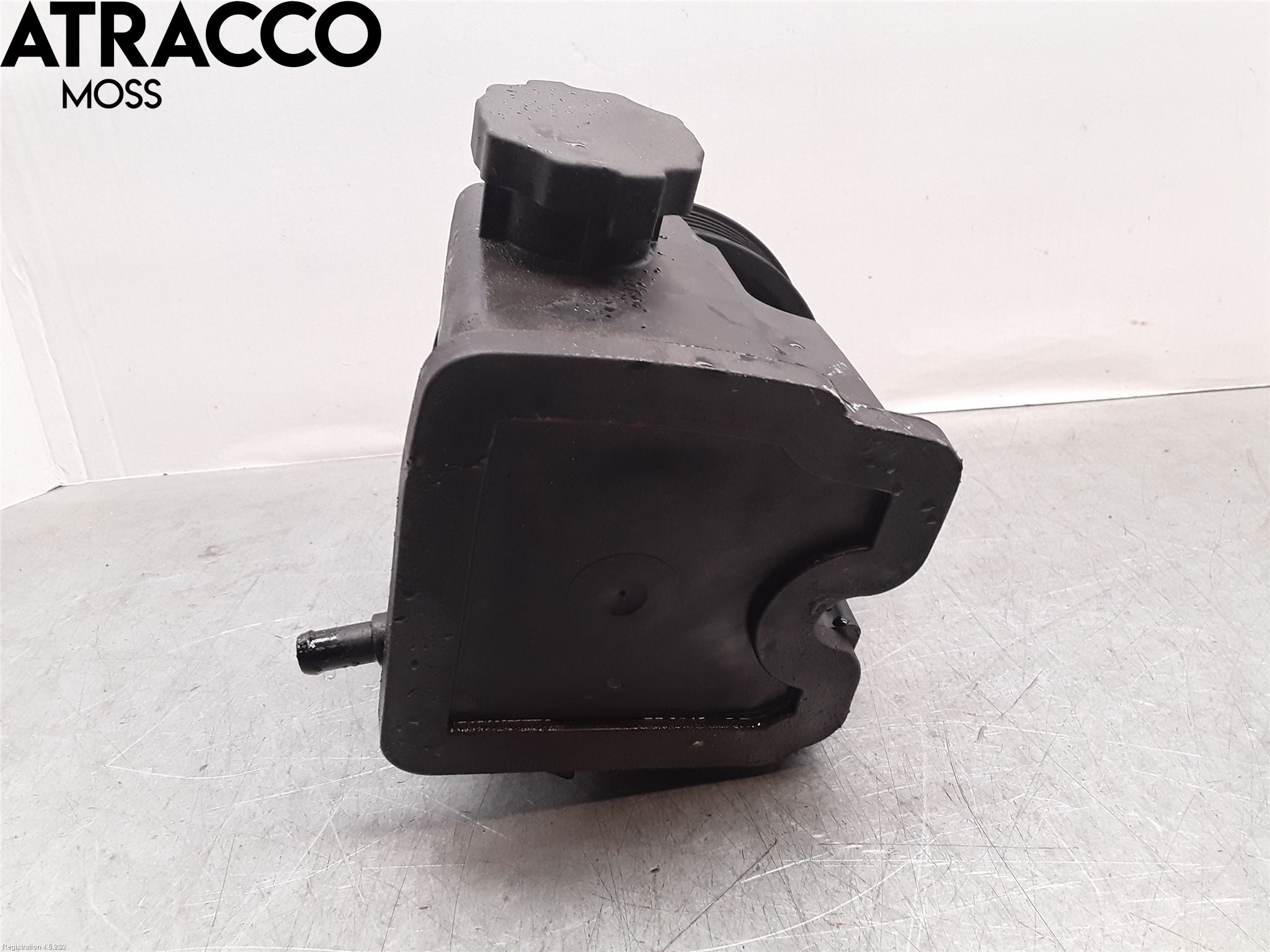 Mercedes-Benz MB C-KLASS (W204) 07-15 Vannpumpe