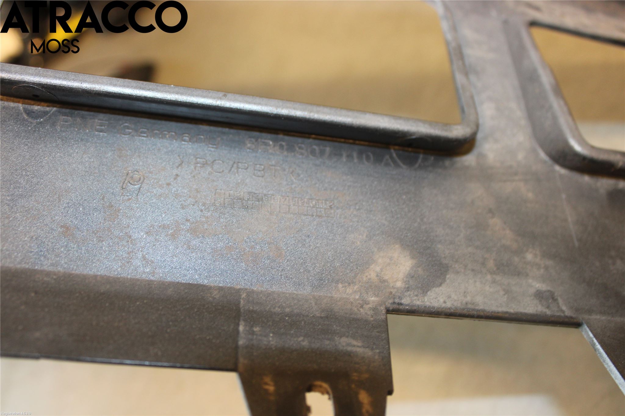 Audi Q5 09-16 Støtfanger Foran Midt Del