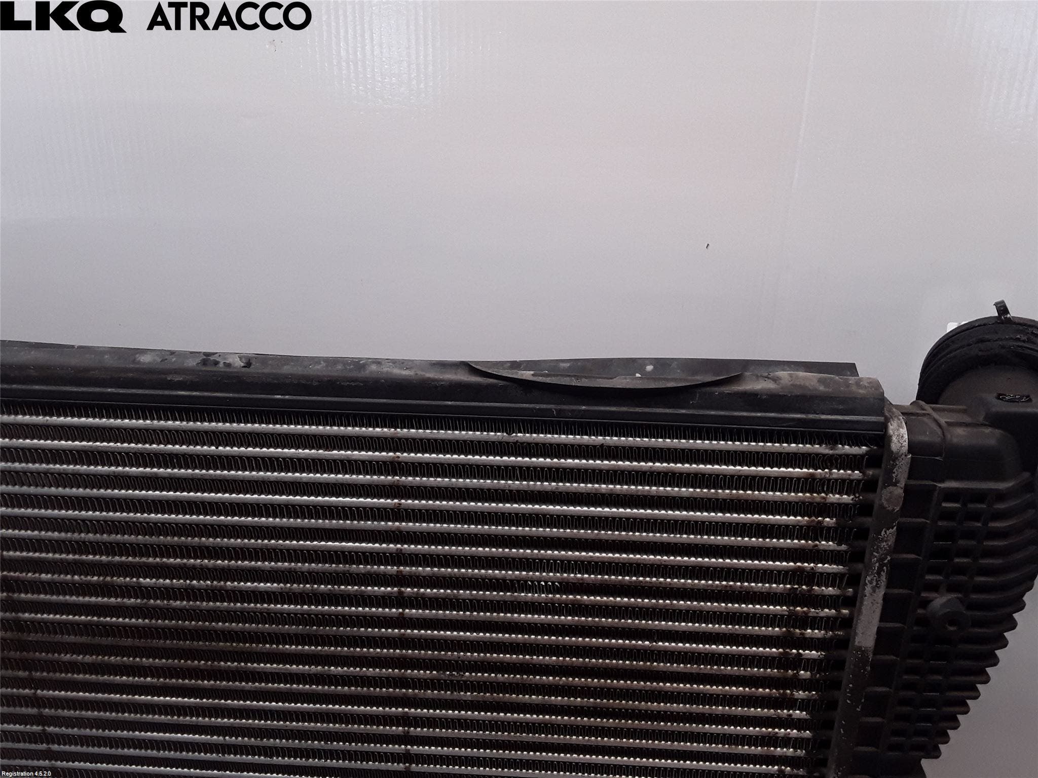 Volkswagen VW TOURAN 03-10 Radiator Automat