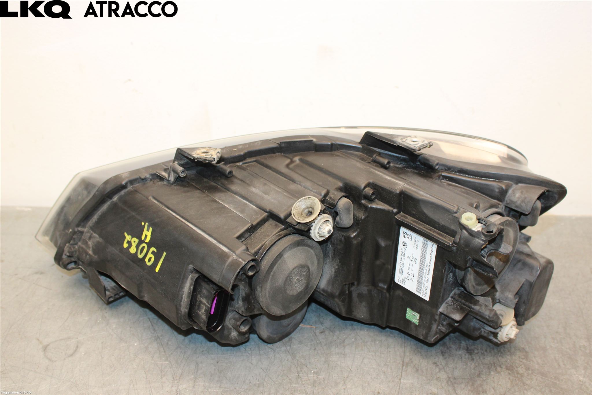 Volkswagen VW POLO 10-17 Frontlykt Høyre