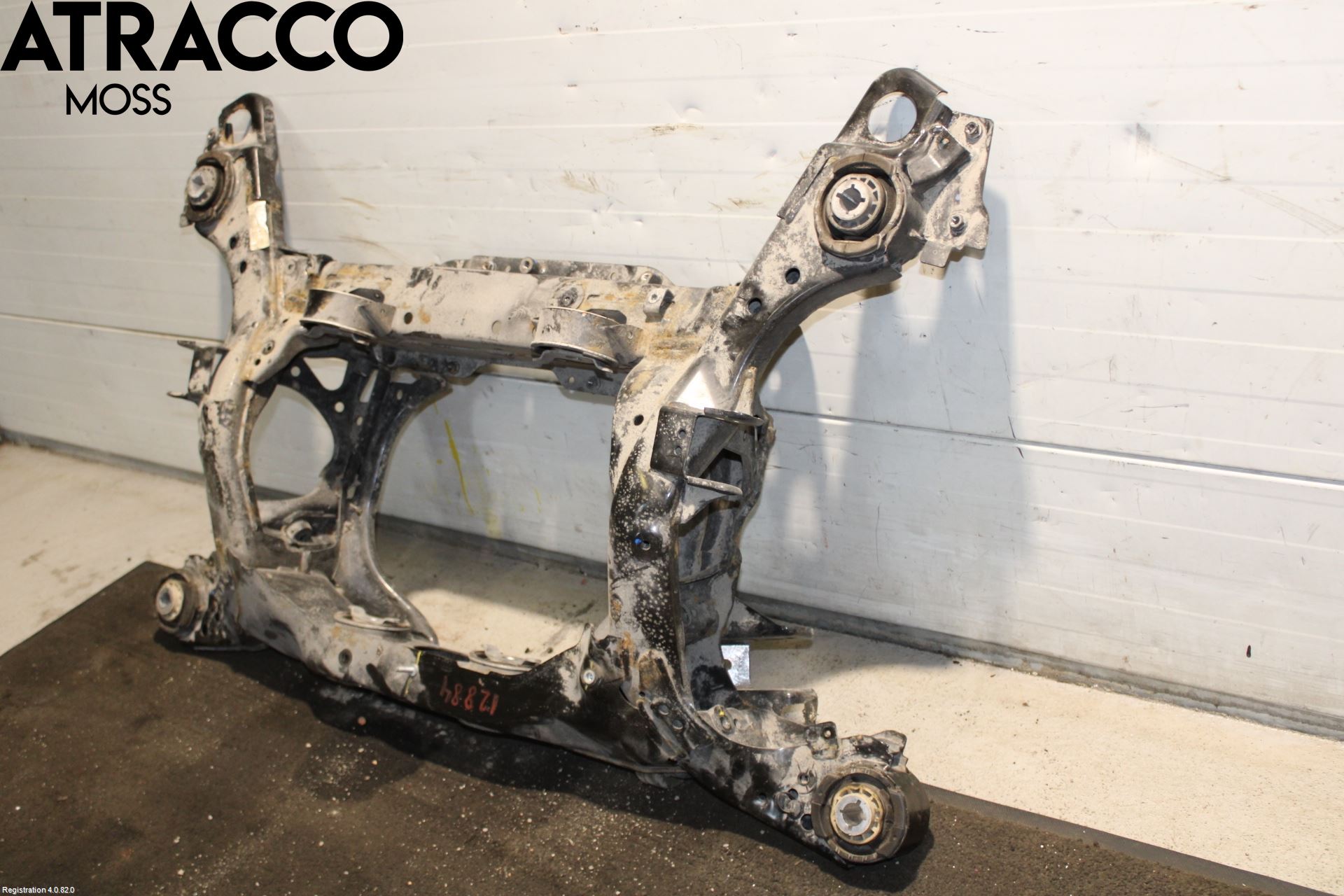 Volvo V60 19- Bakaksel Feste Travers-Ramme