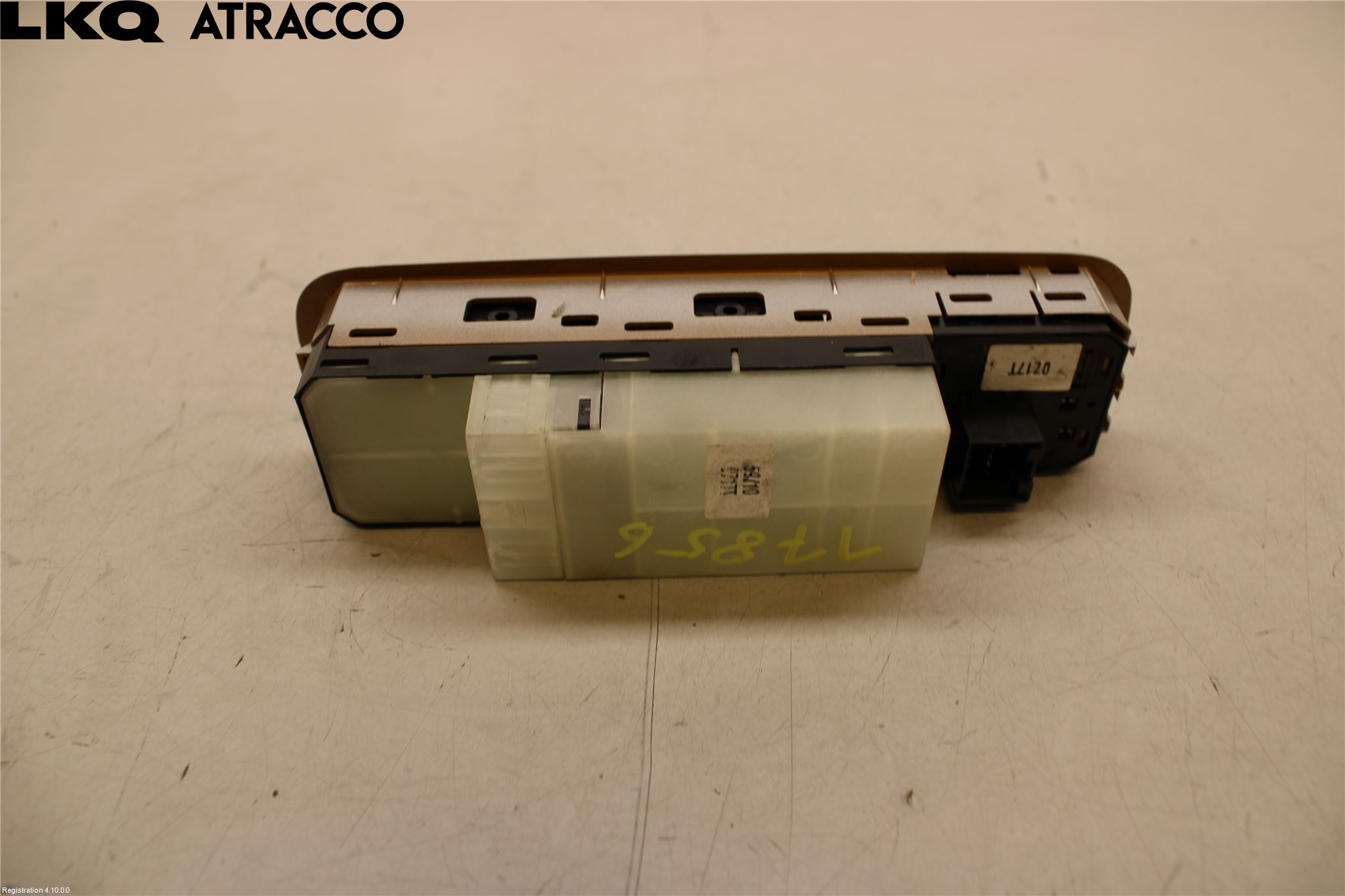 Suzuki LIANA Bryter Vindusheis