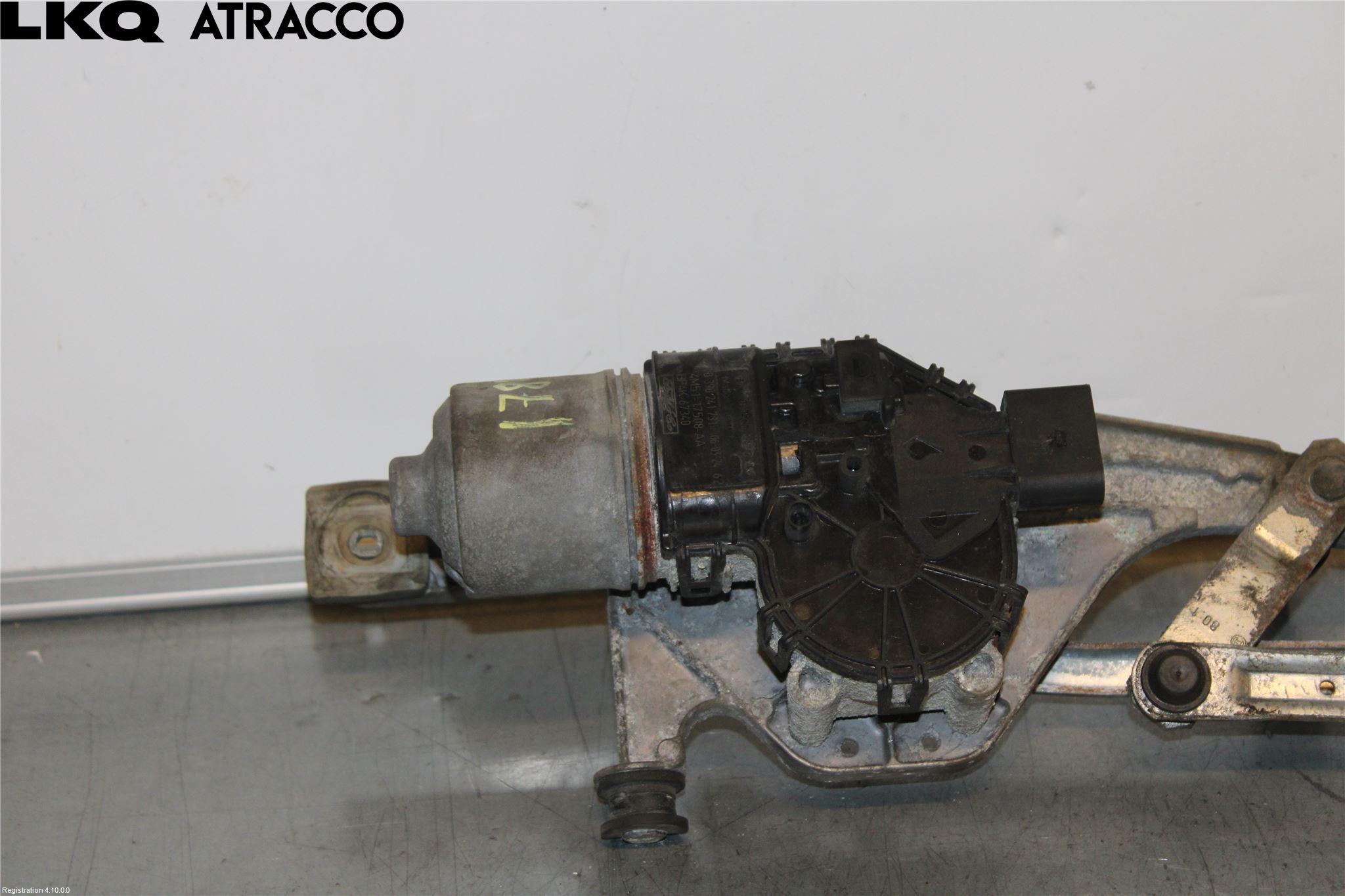 Ford FOCUS     04-07 Viskermotor Frontrute