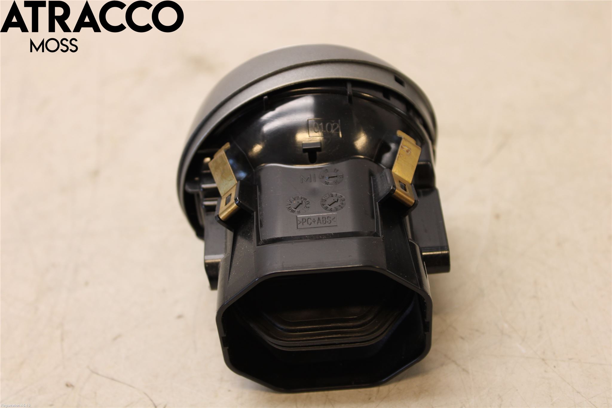 Mercedes-Benz MB C-KLASS (W205) 14-21 Dashbord Kanal - Dyse