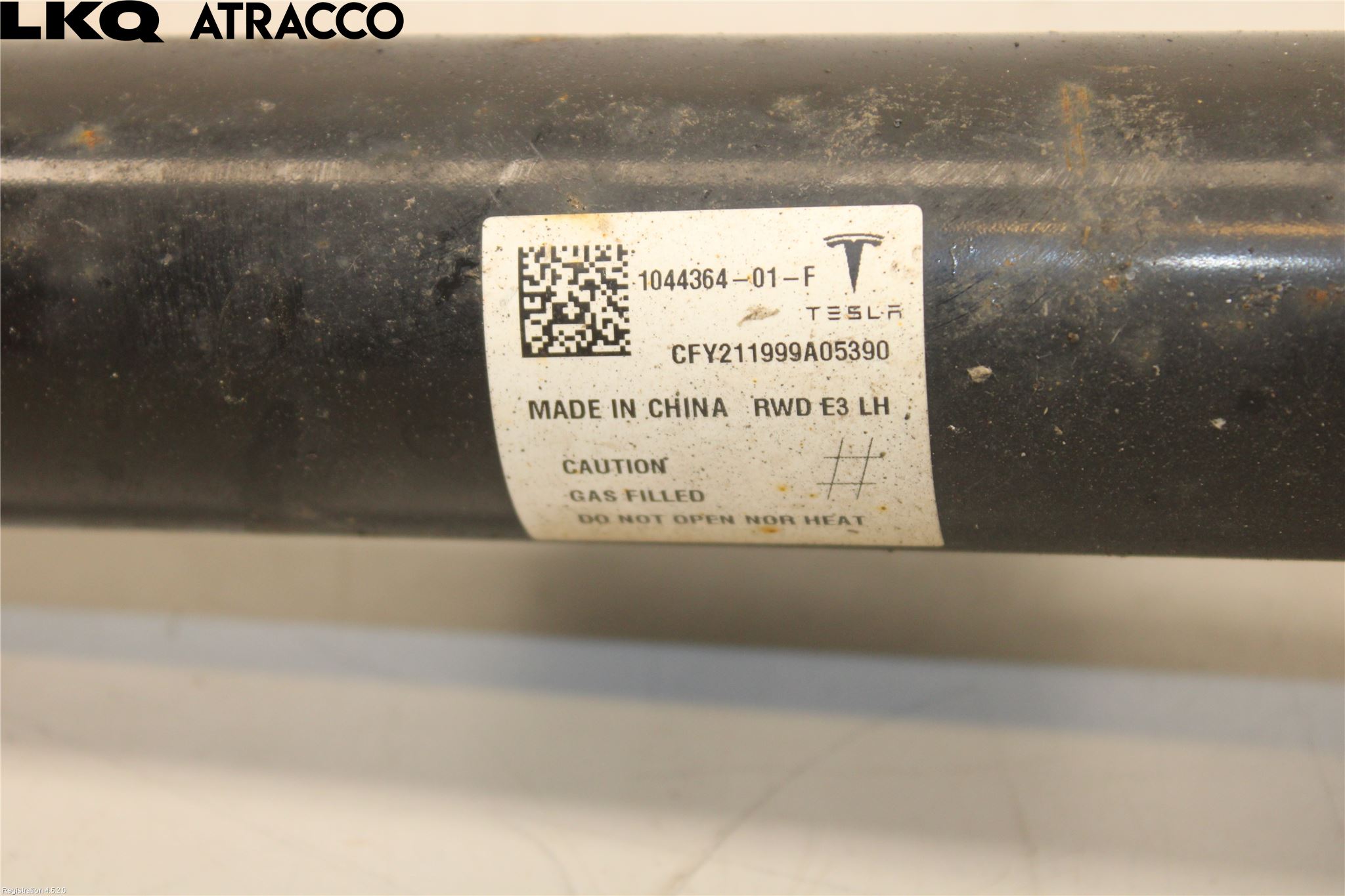 Tesla MODEL 3 17- Fjærbein Foran Venstre